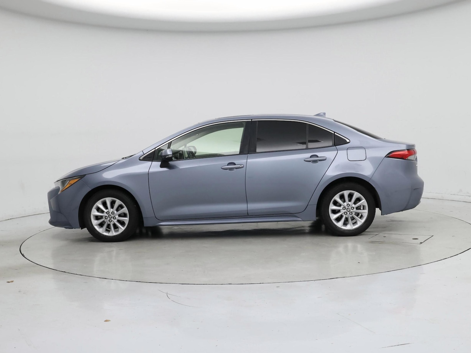 2020 Toyota Corolla XLE - Photo 4
