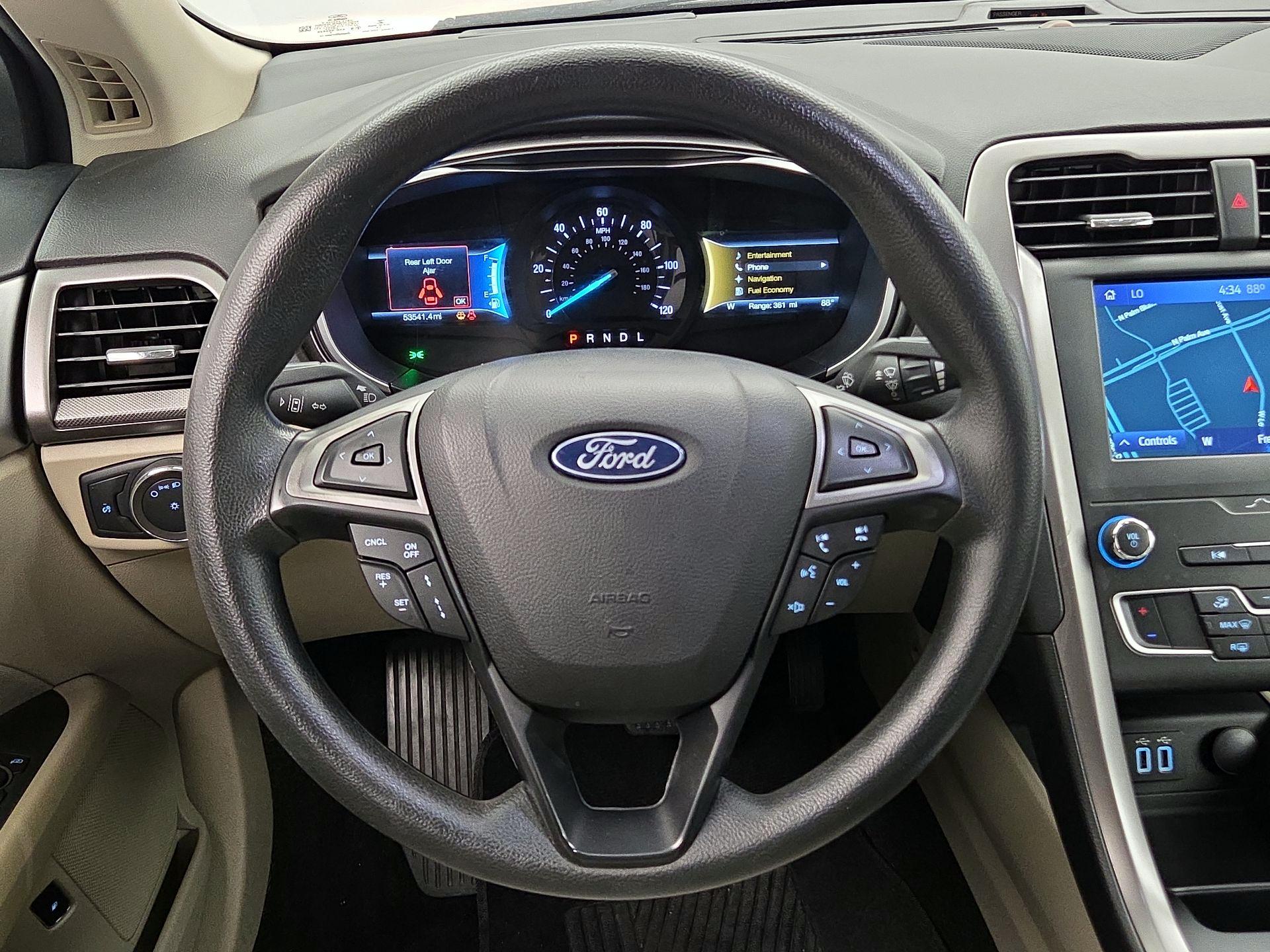 Thumbnail: 2020 Ford Fusion - 10