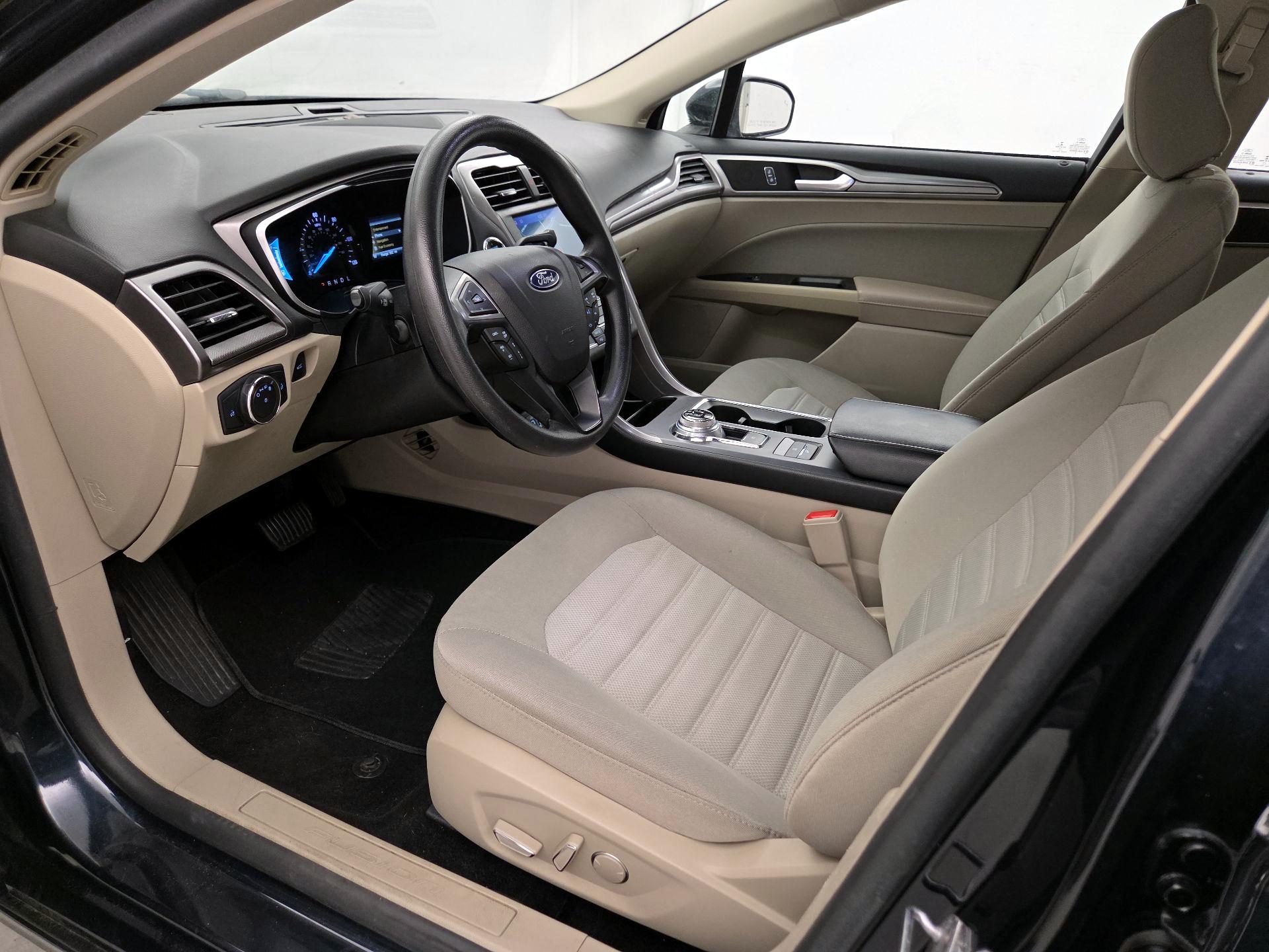 Thumbnail: 2020 Ford Fusion - 11
