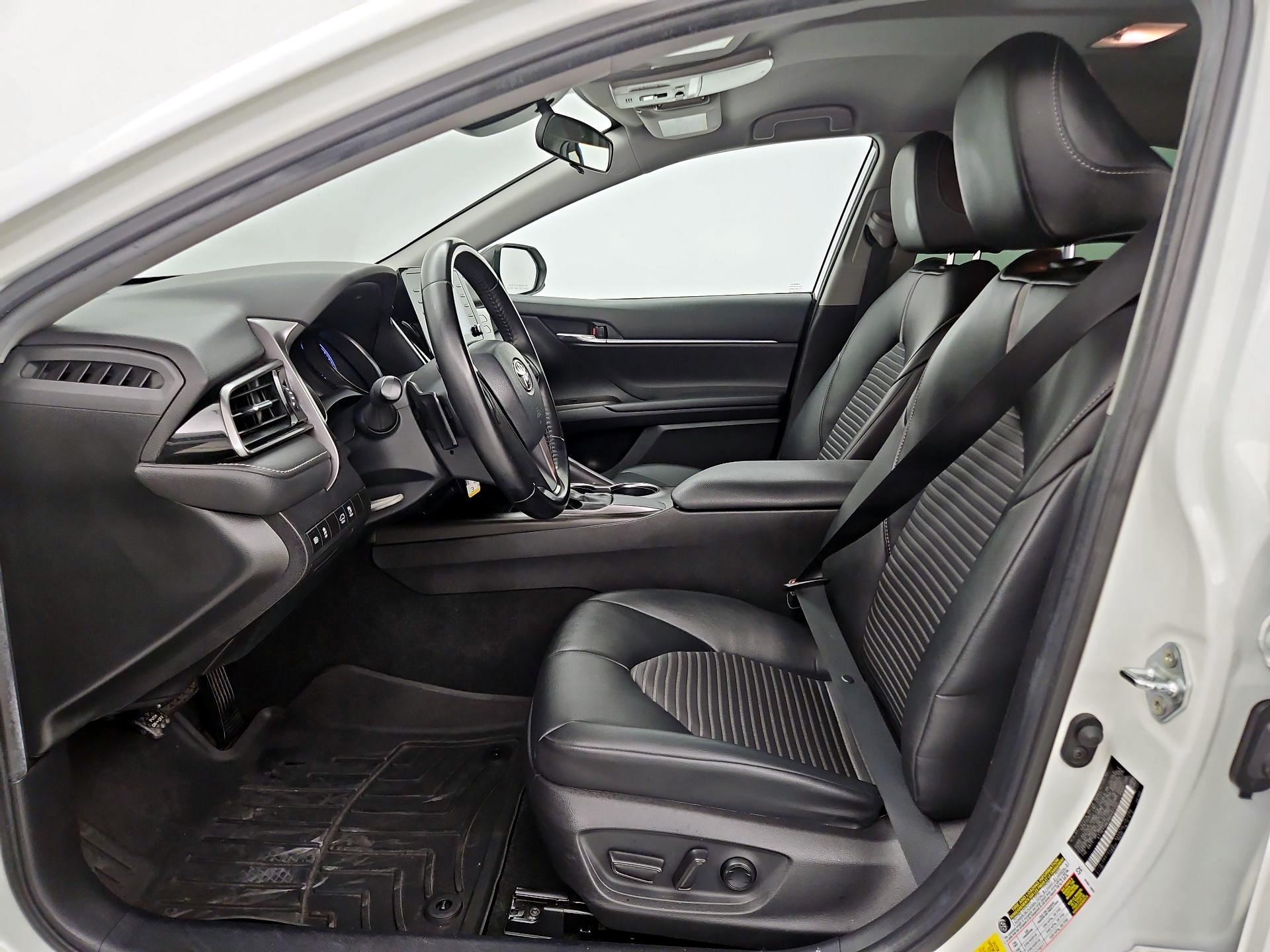 Thumbnail: 2021 Toyota Camry - 11