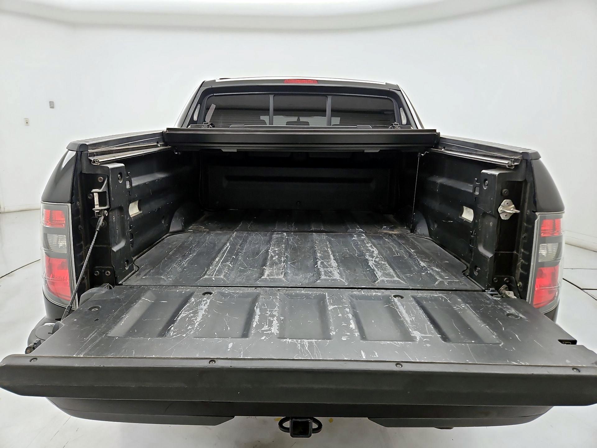 Thumbnail: 2014 Honda Ridgeline - 18