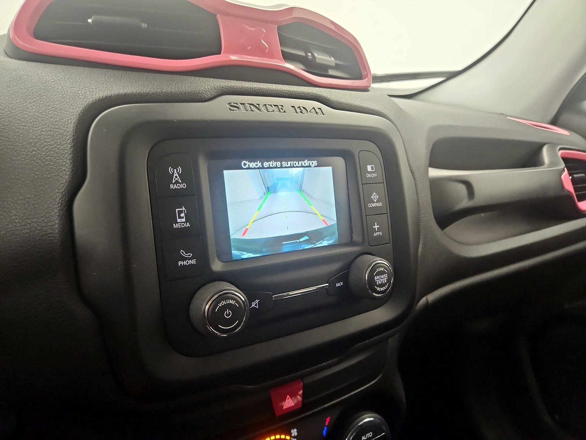 Thumbnail: 2016 Jeep Renegade - 15