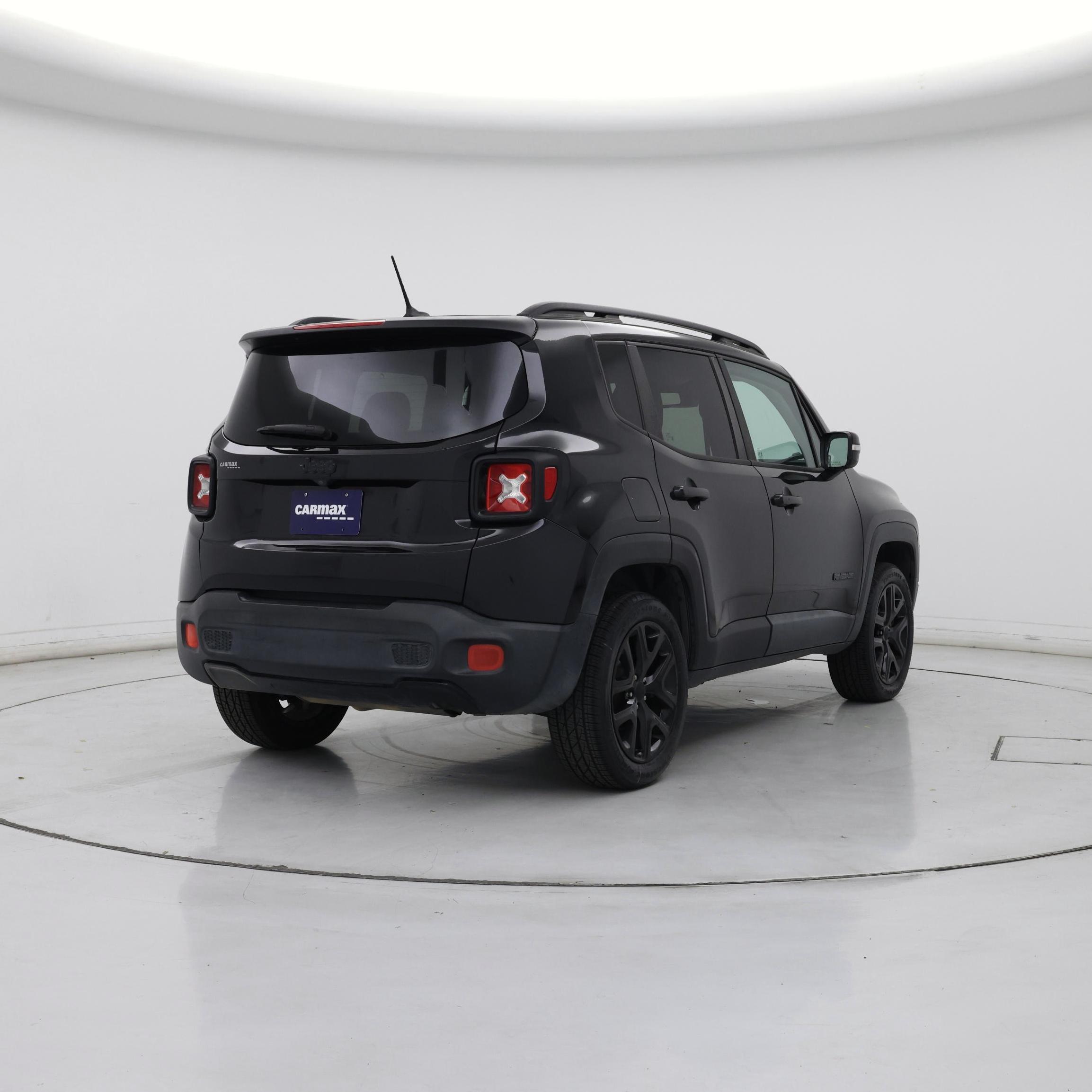 Thumbnail: 2016 Jeep Renegade - 8