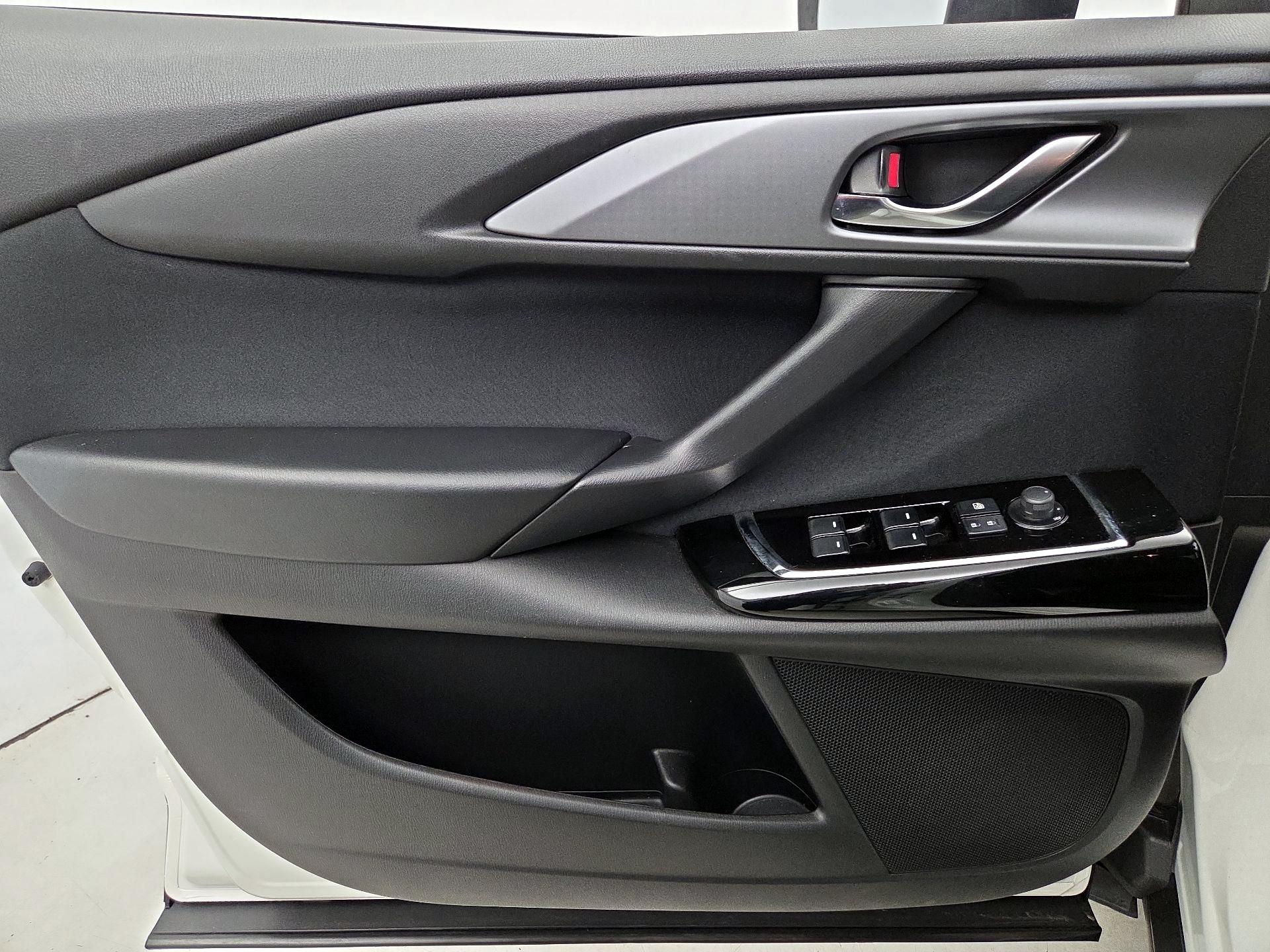 Thumbnail: 2022 Mazda CX-9 - 12