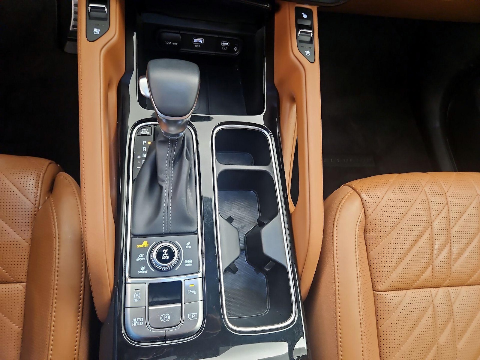 2025 Kia Telluride SX Prestige X-Line - Photo 19