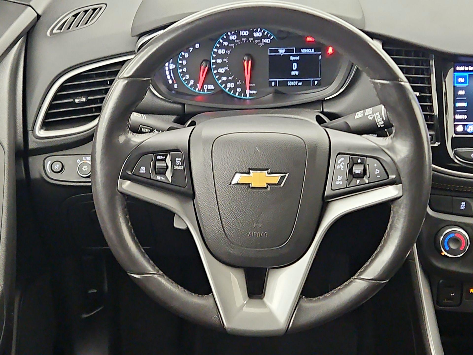 Thumbnail: 2022 Chevrolet Trax - 10
