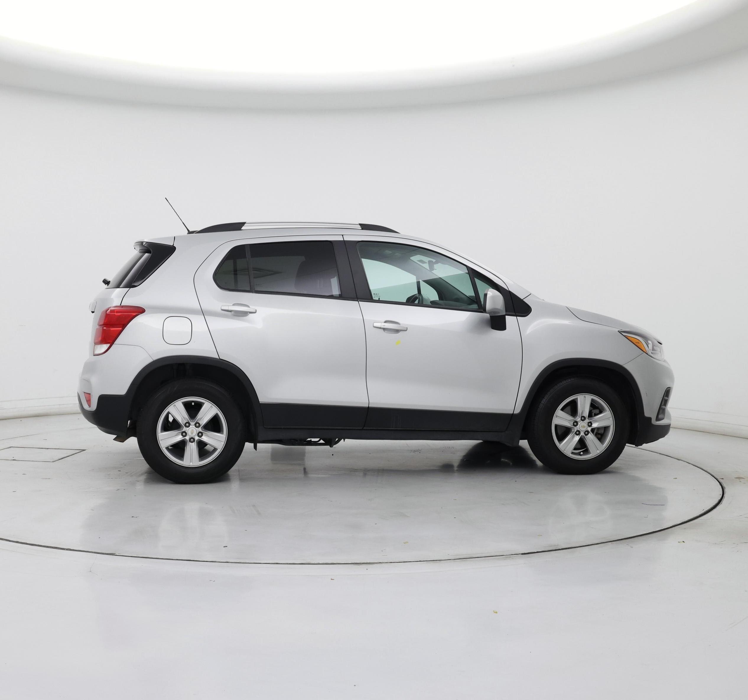 Thumbnail: 2022 Chevrolet Trax - 7