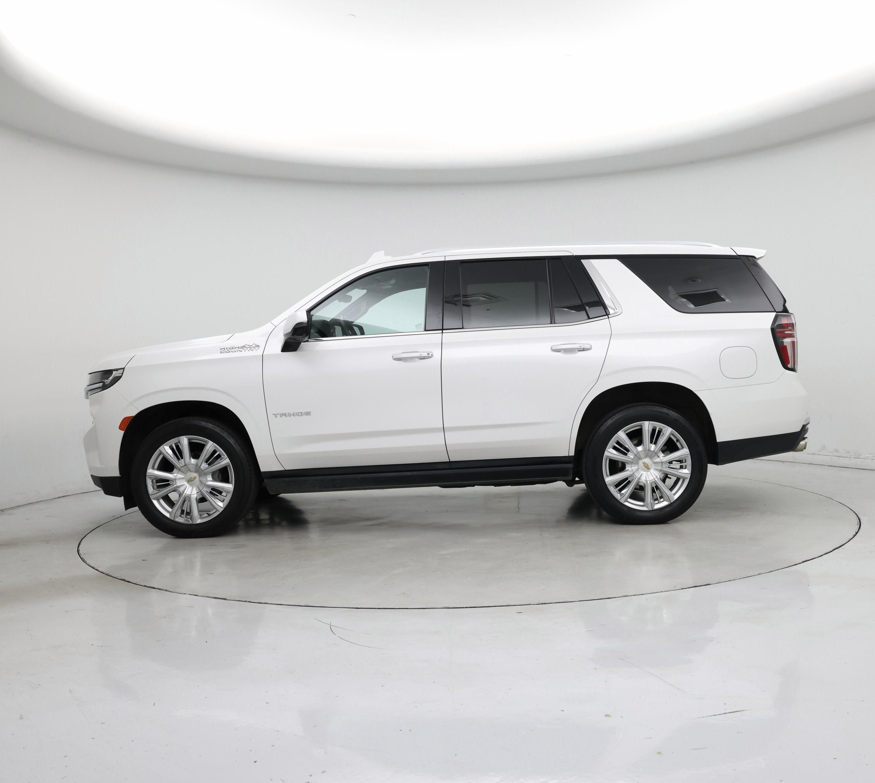 Thumbnail: 2023 Chevrolet Tahoe - 3