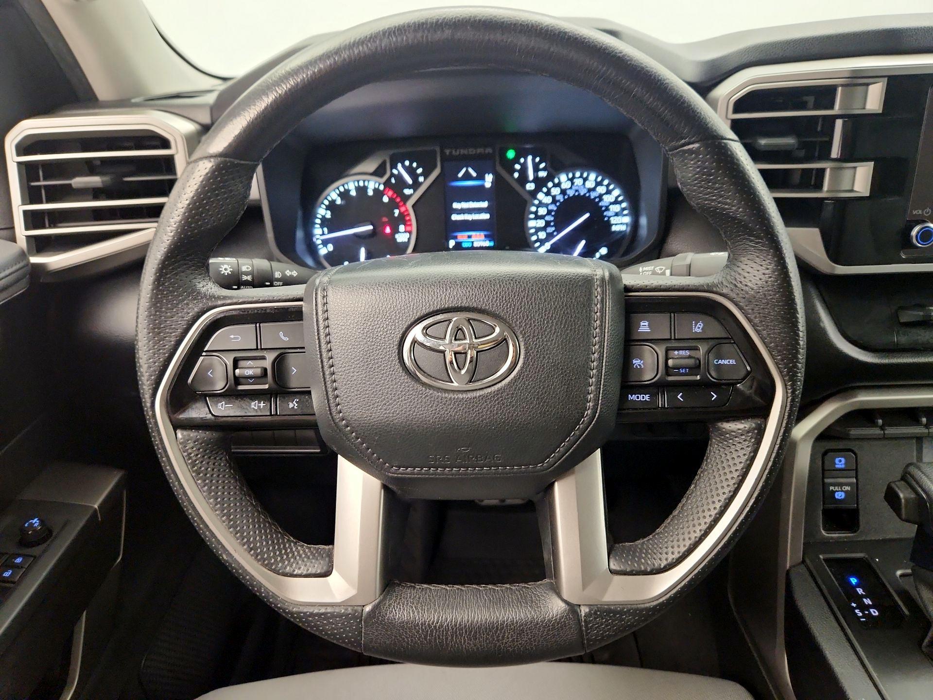 Thumbnail: 2022 Toyota Tundra - 10