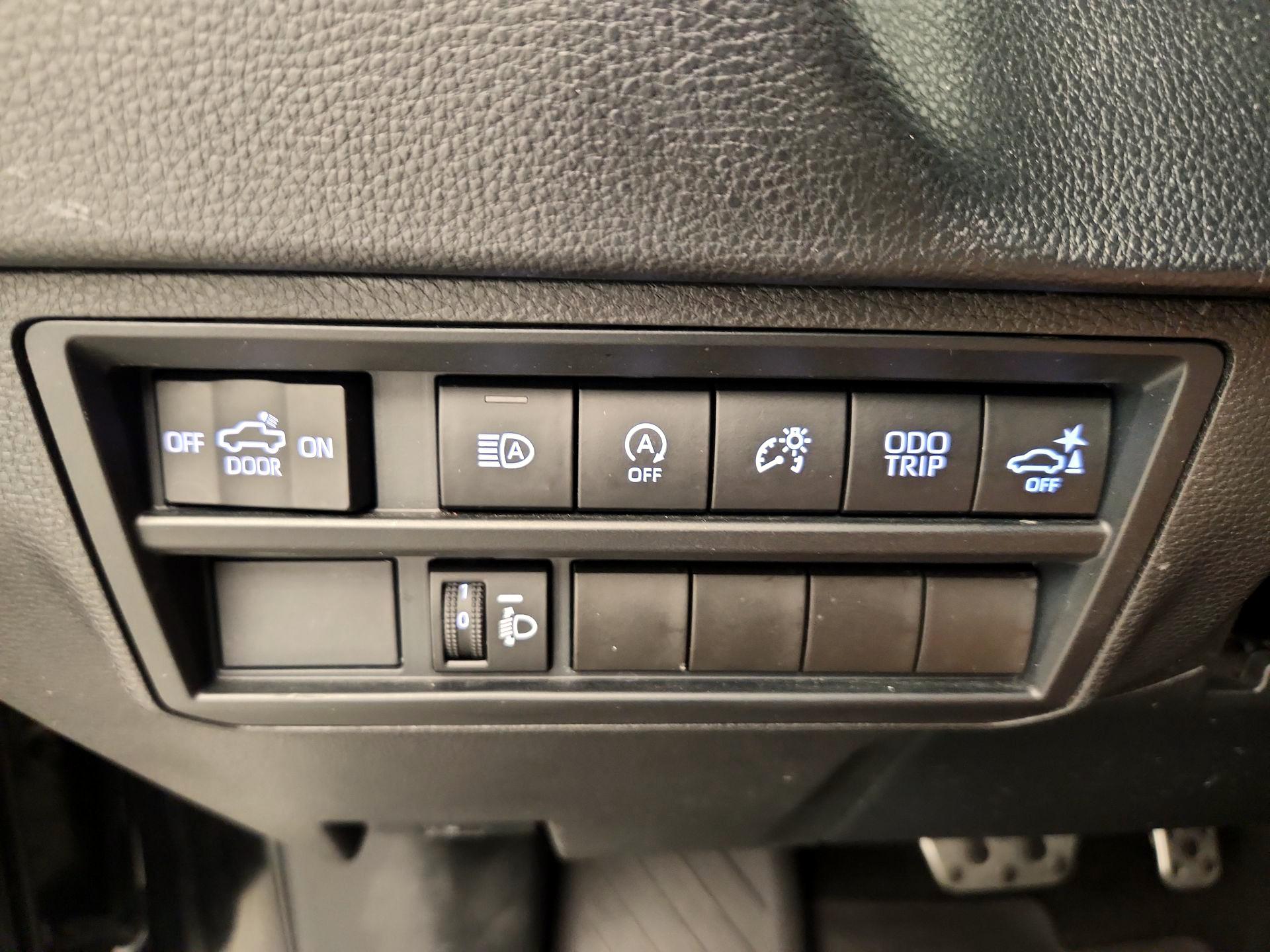 Thumbnail: 2022 Toyota Tundra - 13