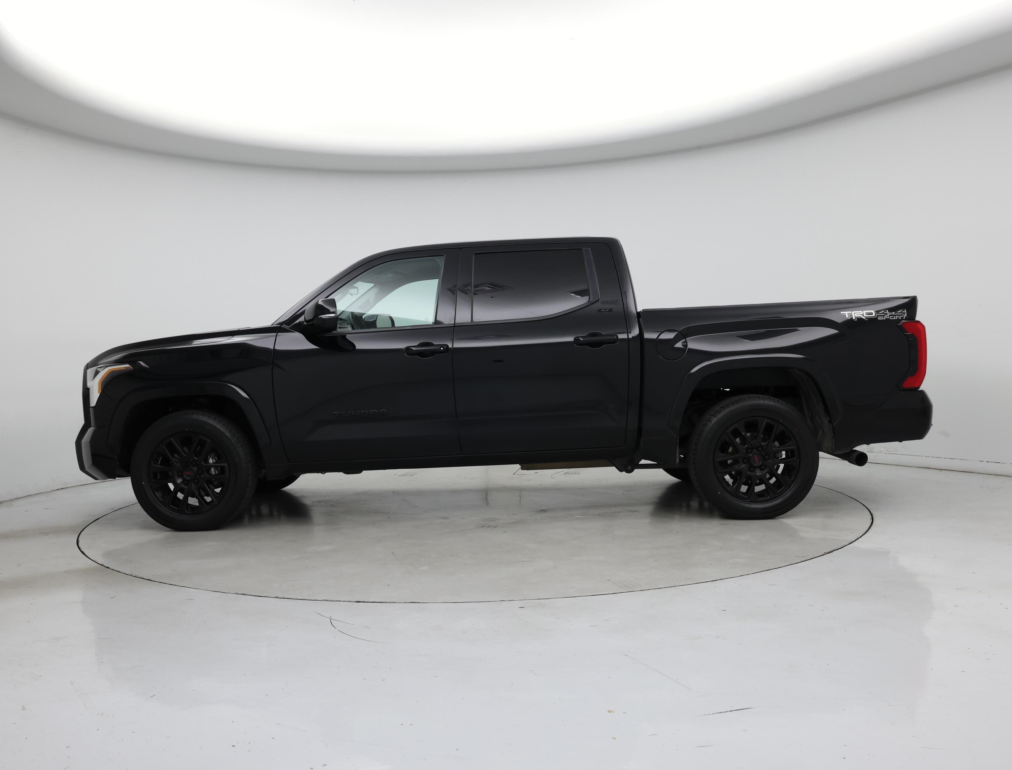 Thumbnail: 2022 Toyota Tundra - 3