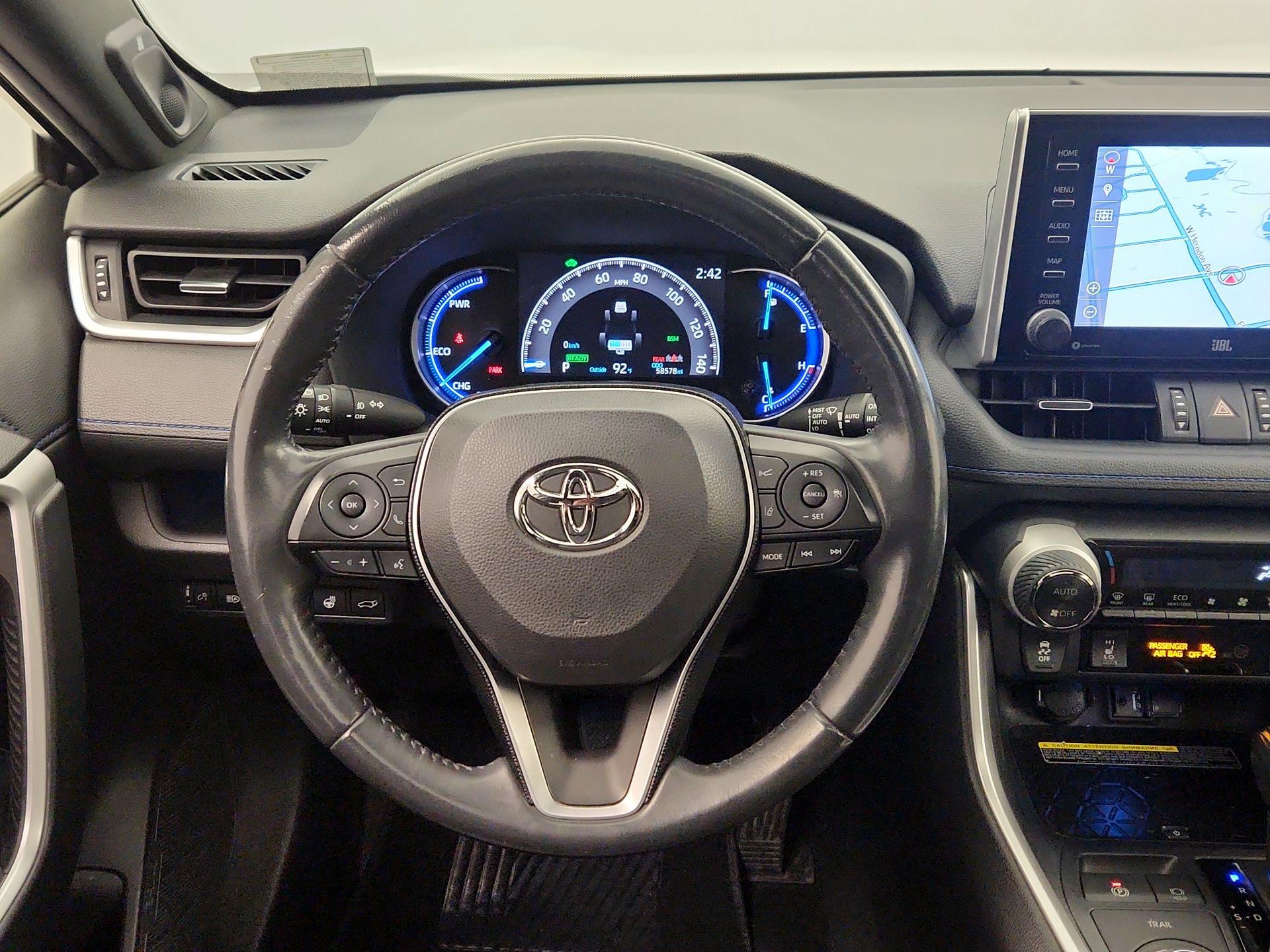 Thumbnail: 2019 Toyota RAV4 - 10