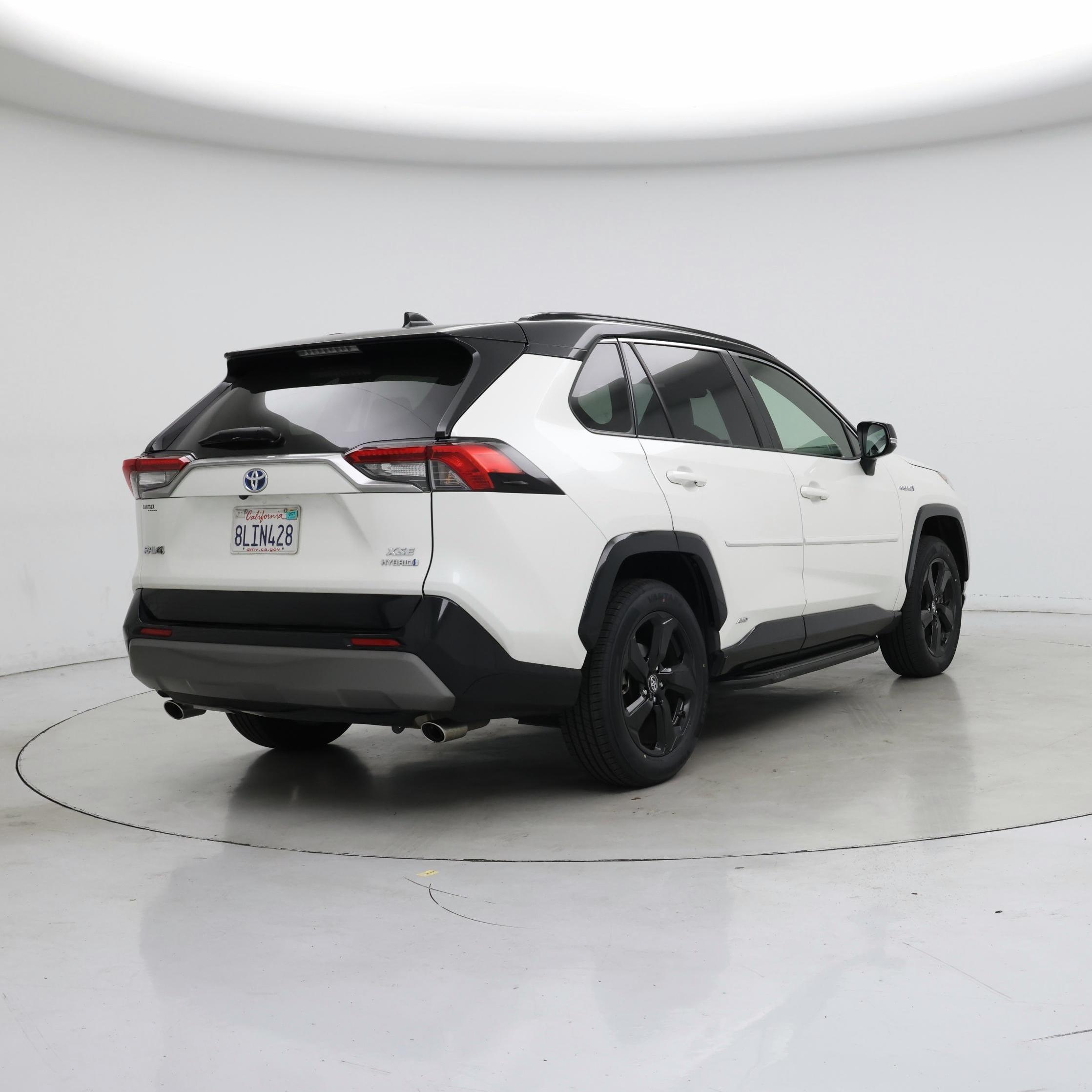 Thumbnail: 2019 Toyota RAV4 - 8