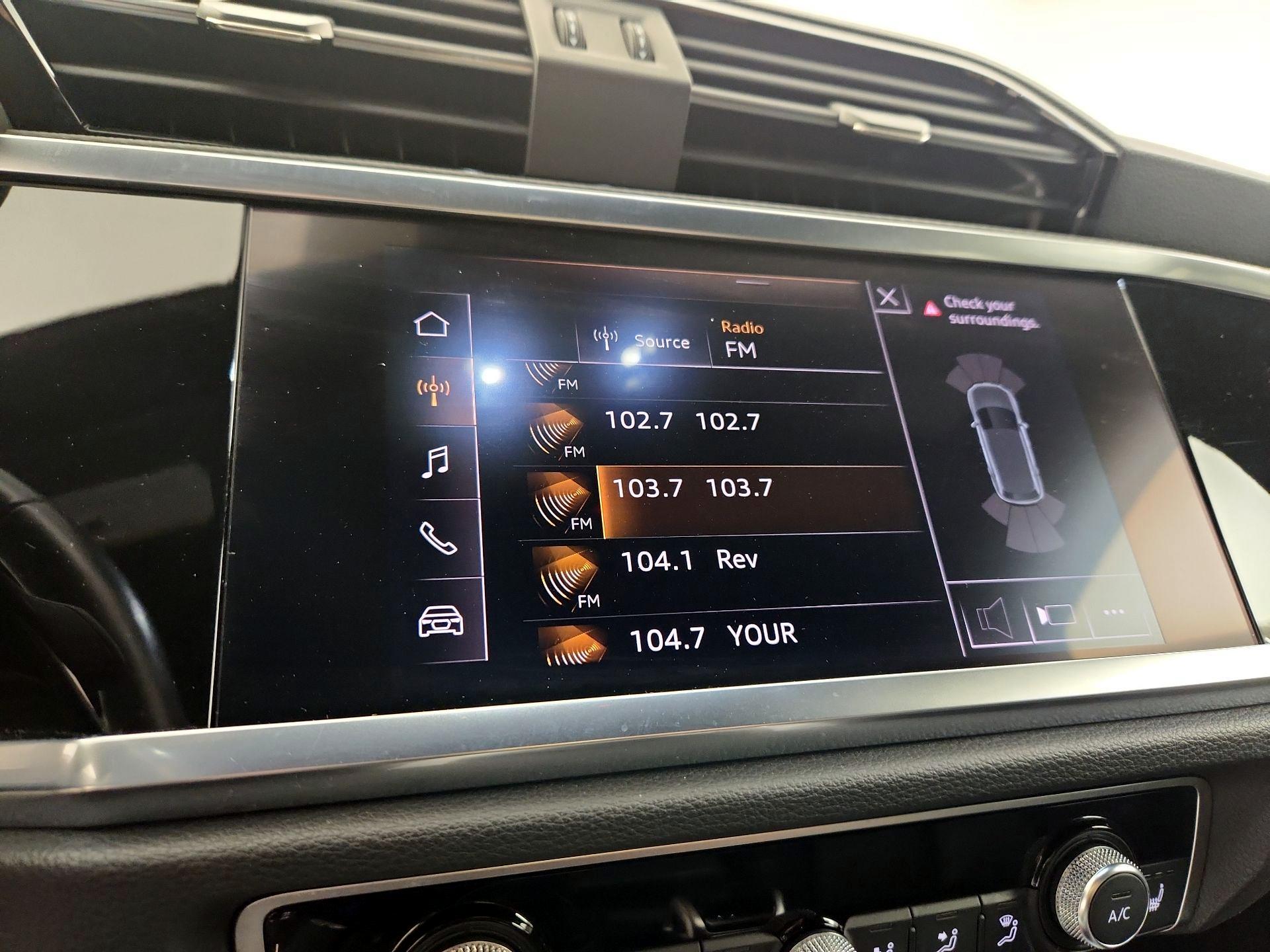 Thumbnail: 2021 Audi Q3 - 15