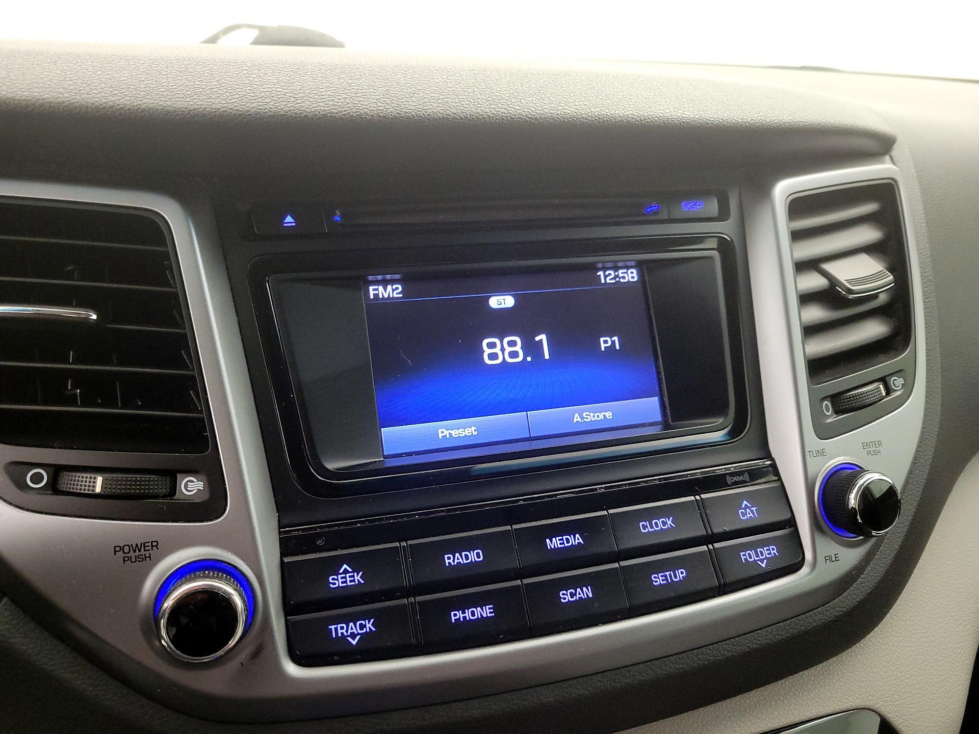 Thumbnail: 2016 Hyundai Tucson - 15