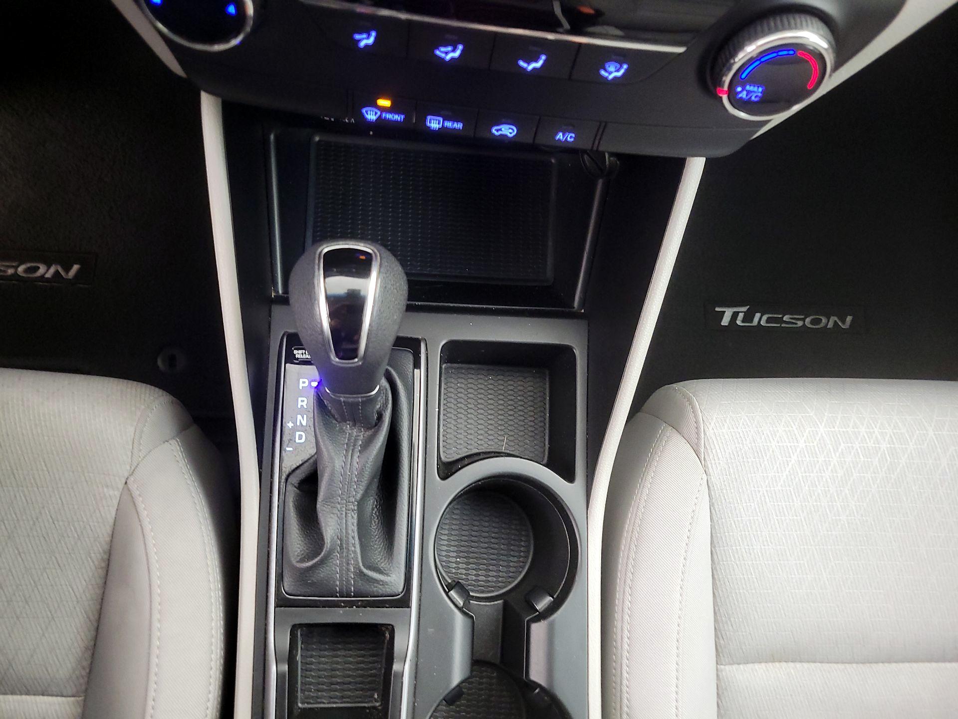 Thumbnail: 2016 Hyundai Tucson - 17