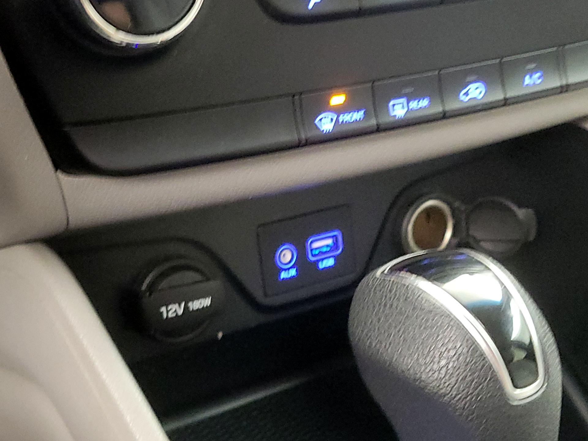 Thumbnail: 2016 Hyundai Tucson - 18