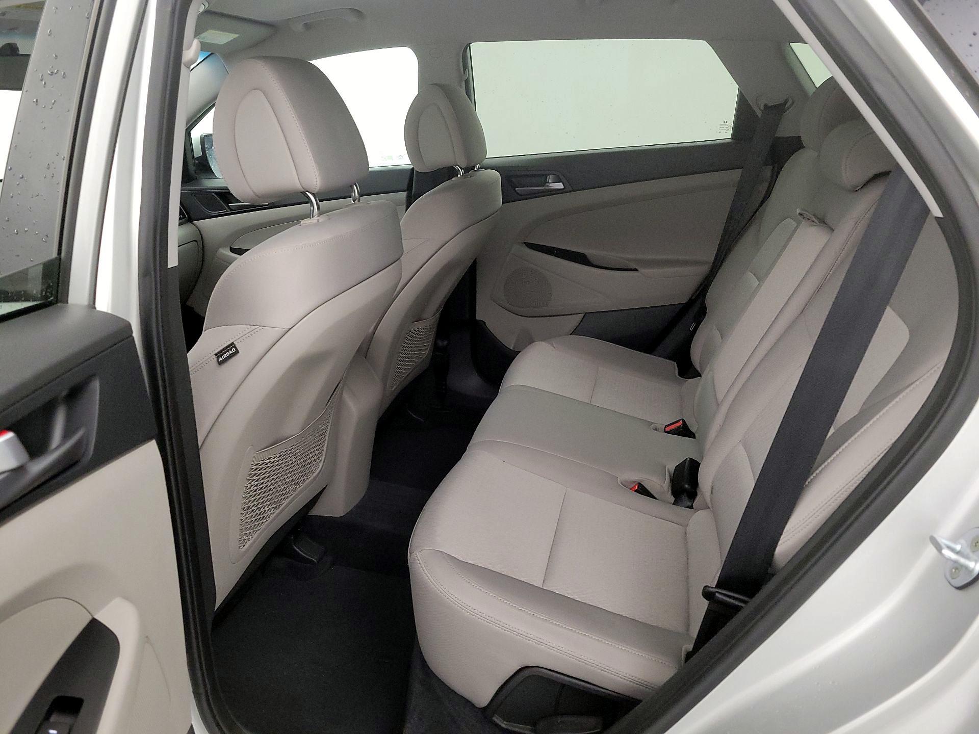 Thumbnail: 2016 Hyundai Tucson - 20