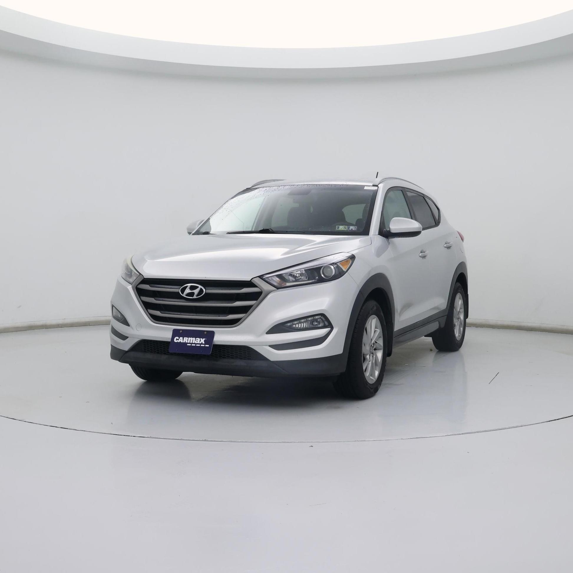 Thumbnail: 2016 Hyundai Tucson - 4
