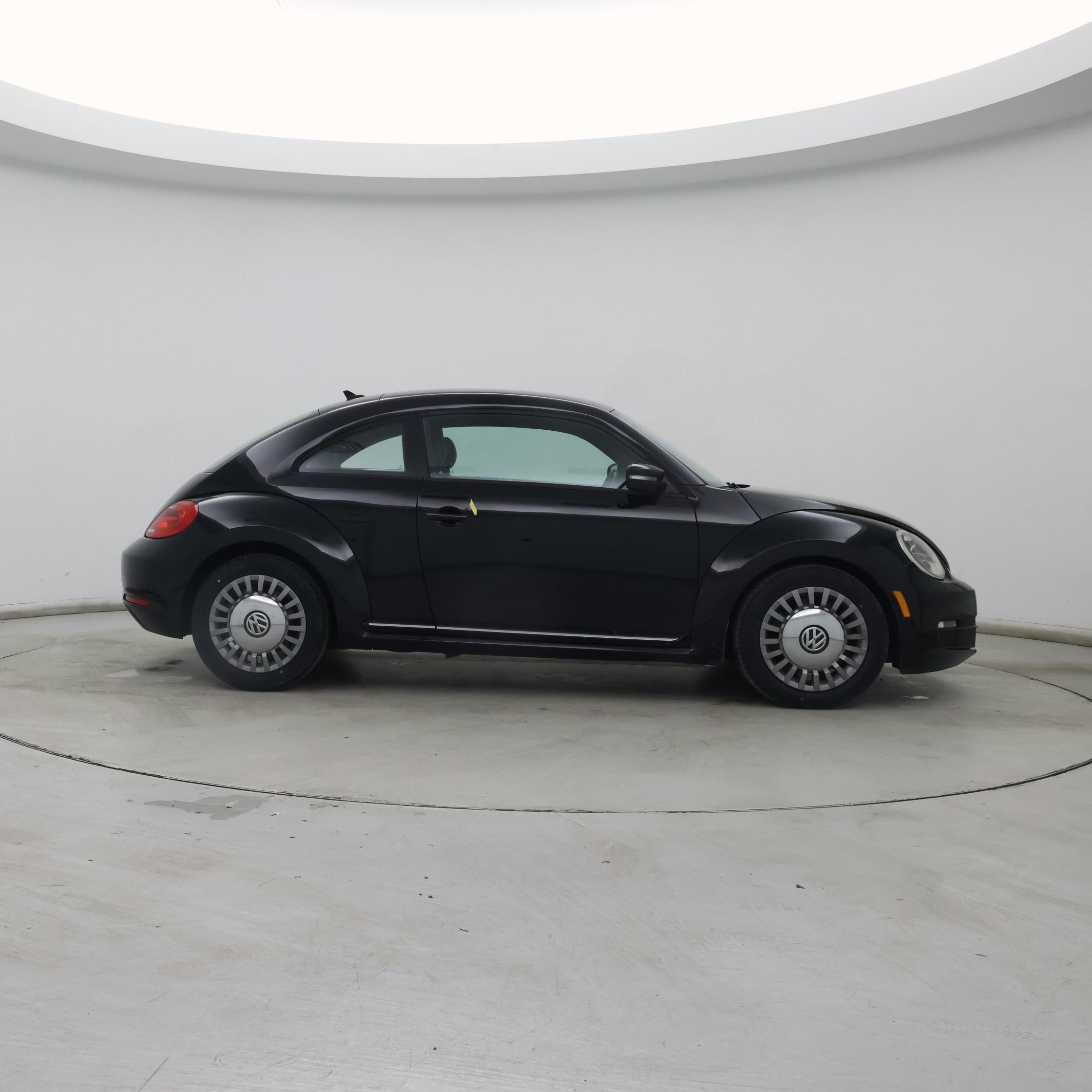 Thumbnail: 2014 Volkswagen Beetle - 7