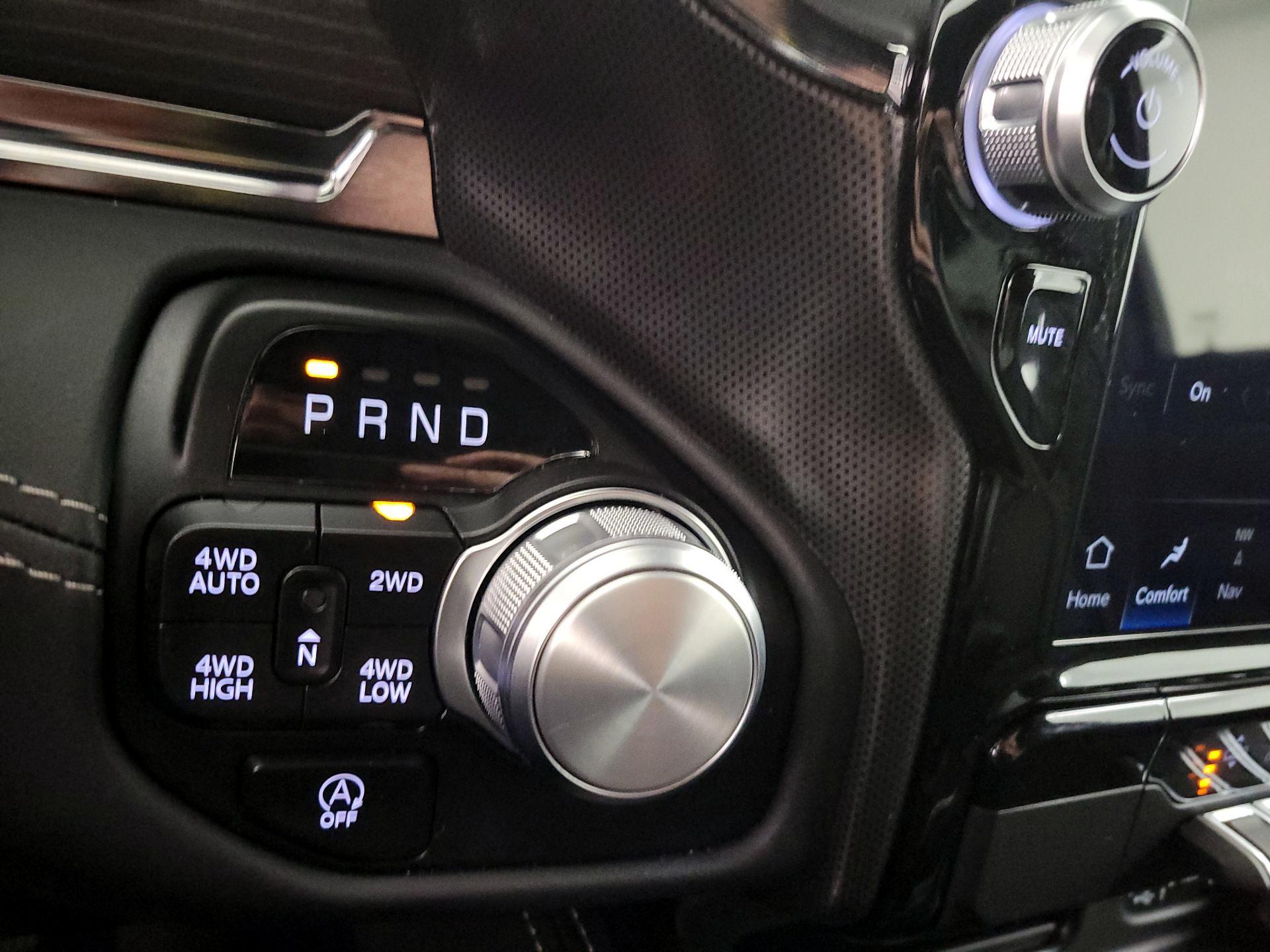 Thumbnail: 2024 RAM 1500 - 17