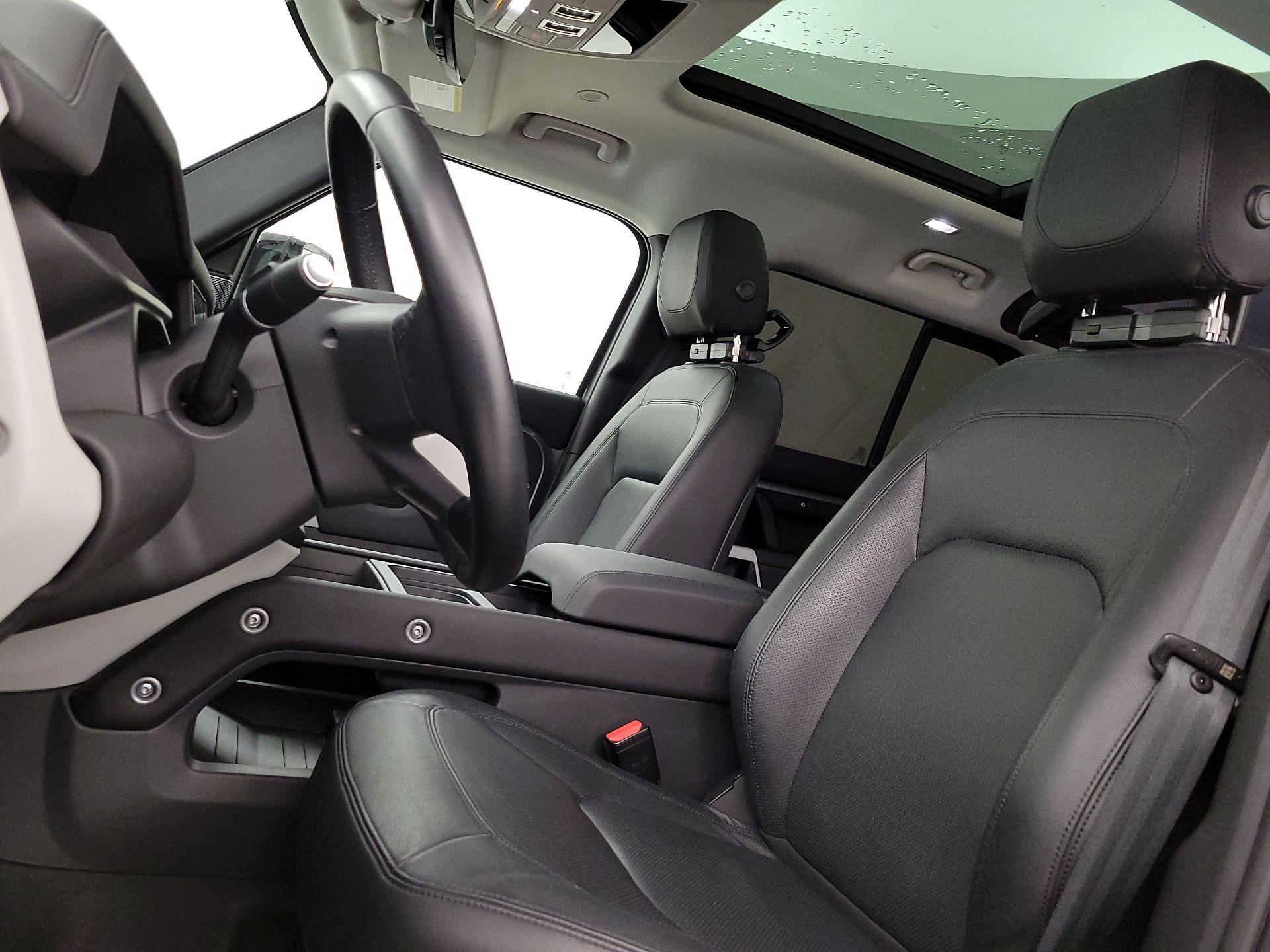 Thumbnail: 2024 Land Rover Defender - 20