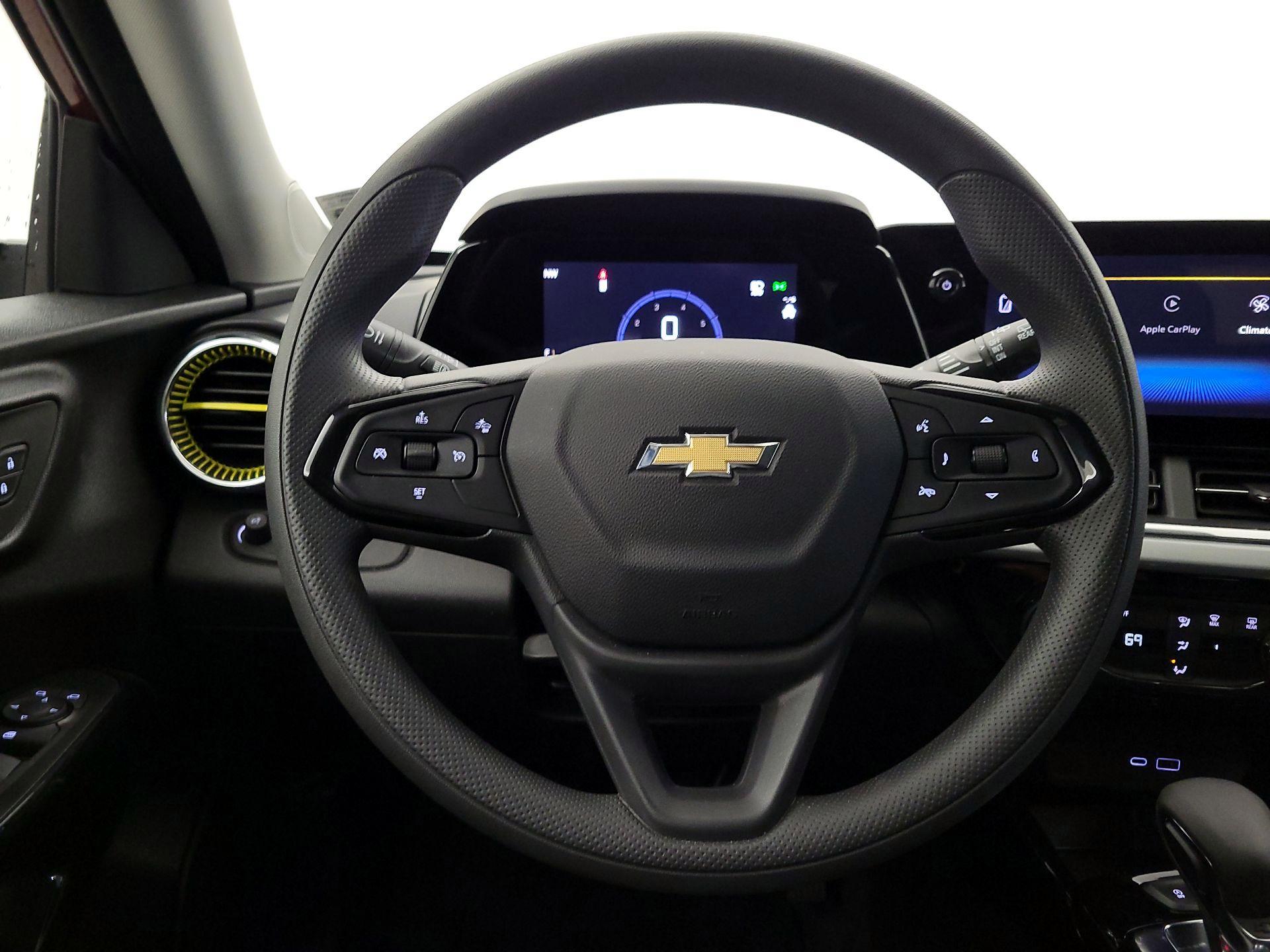 Thumbnail: 2025 Chevrolet Trax - 10