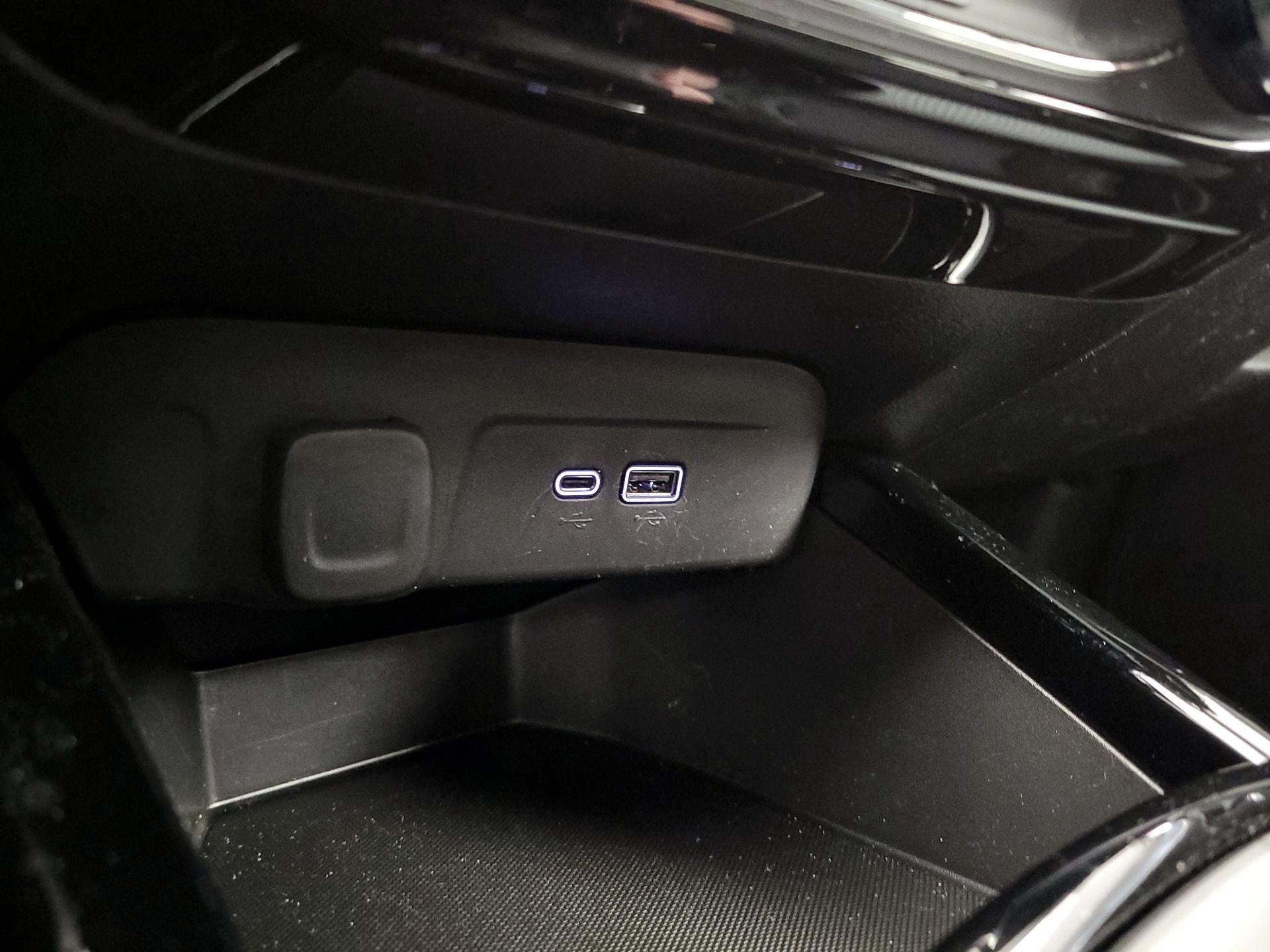 Thumbnail: 2025 Chevrolet Trax - 18