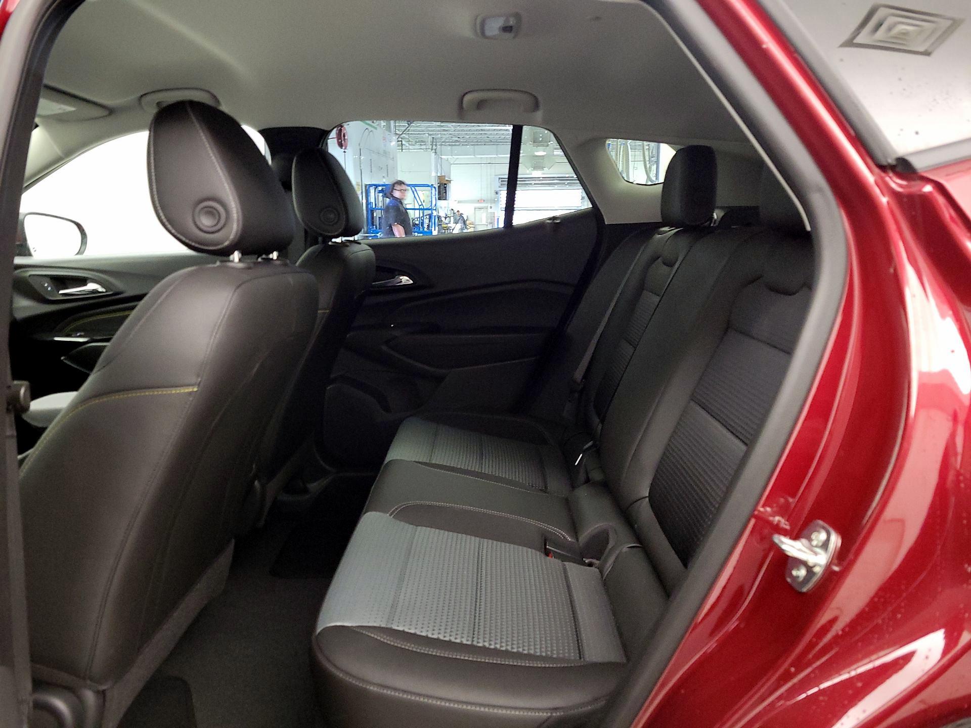 Thumbnail: 2025 Chevrolet Trax - 19