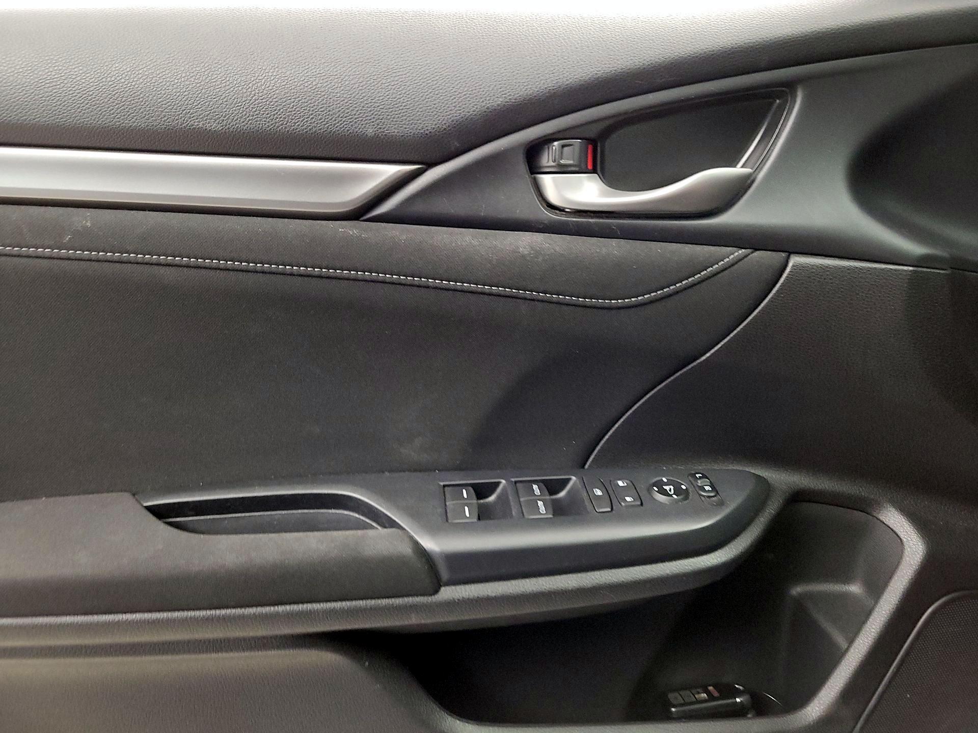 Thumbnail: 2019 Honda Civic - 12