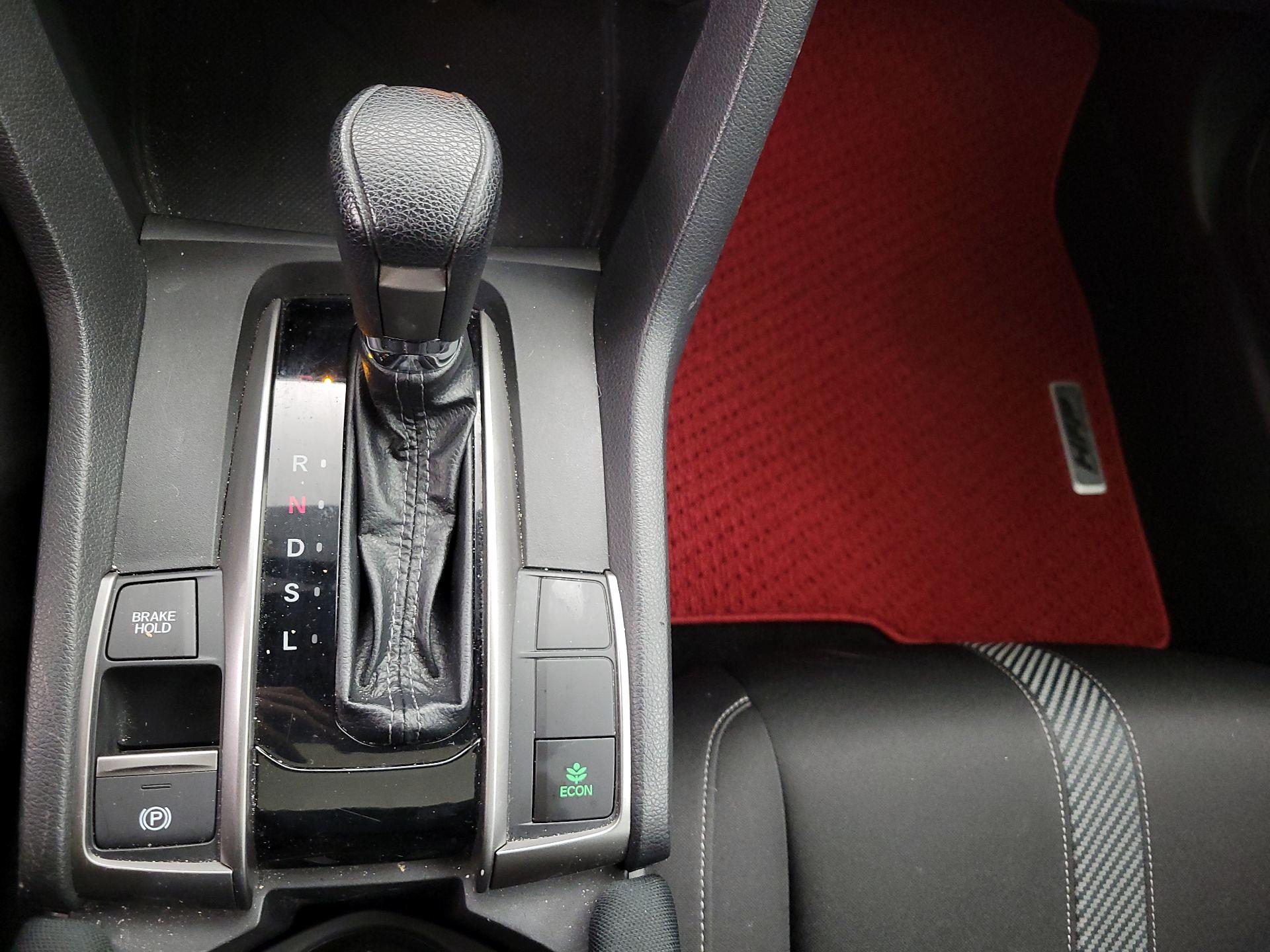 Thumbnail: 2019 Honda Civic - 17