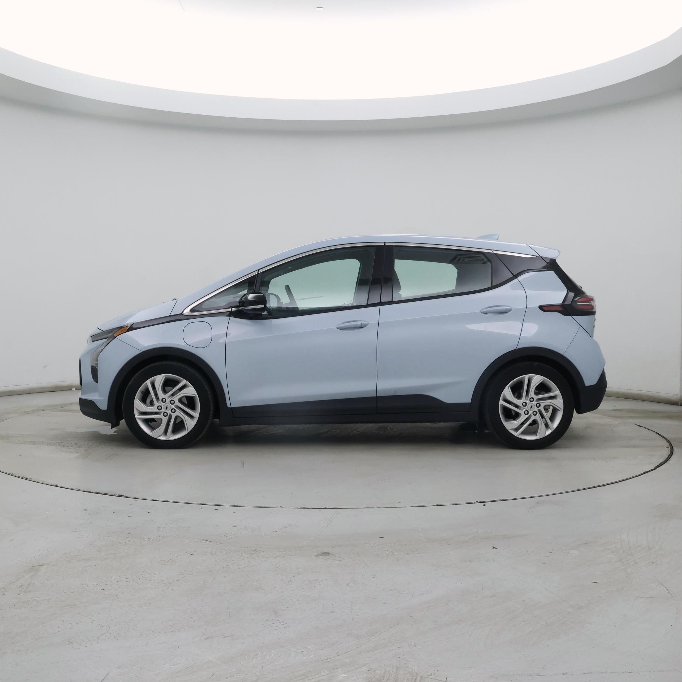 Thumbnail: 2023 Chevrolet Bolt EV - 3