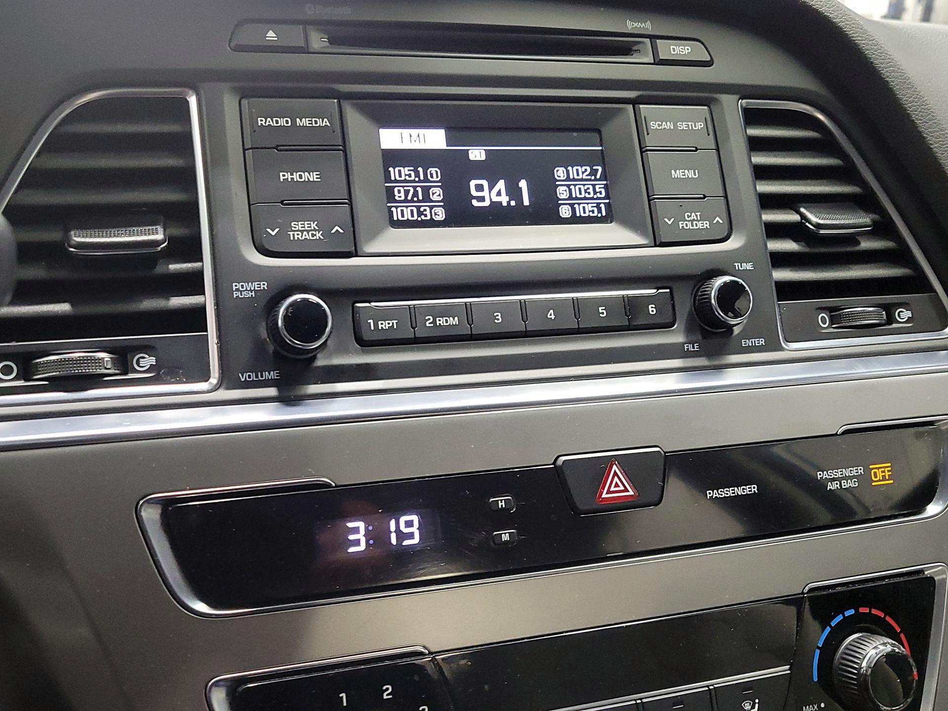 Thumbnail: 2017 Hyundai Sonata - 15