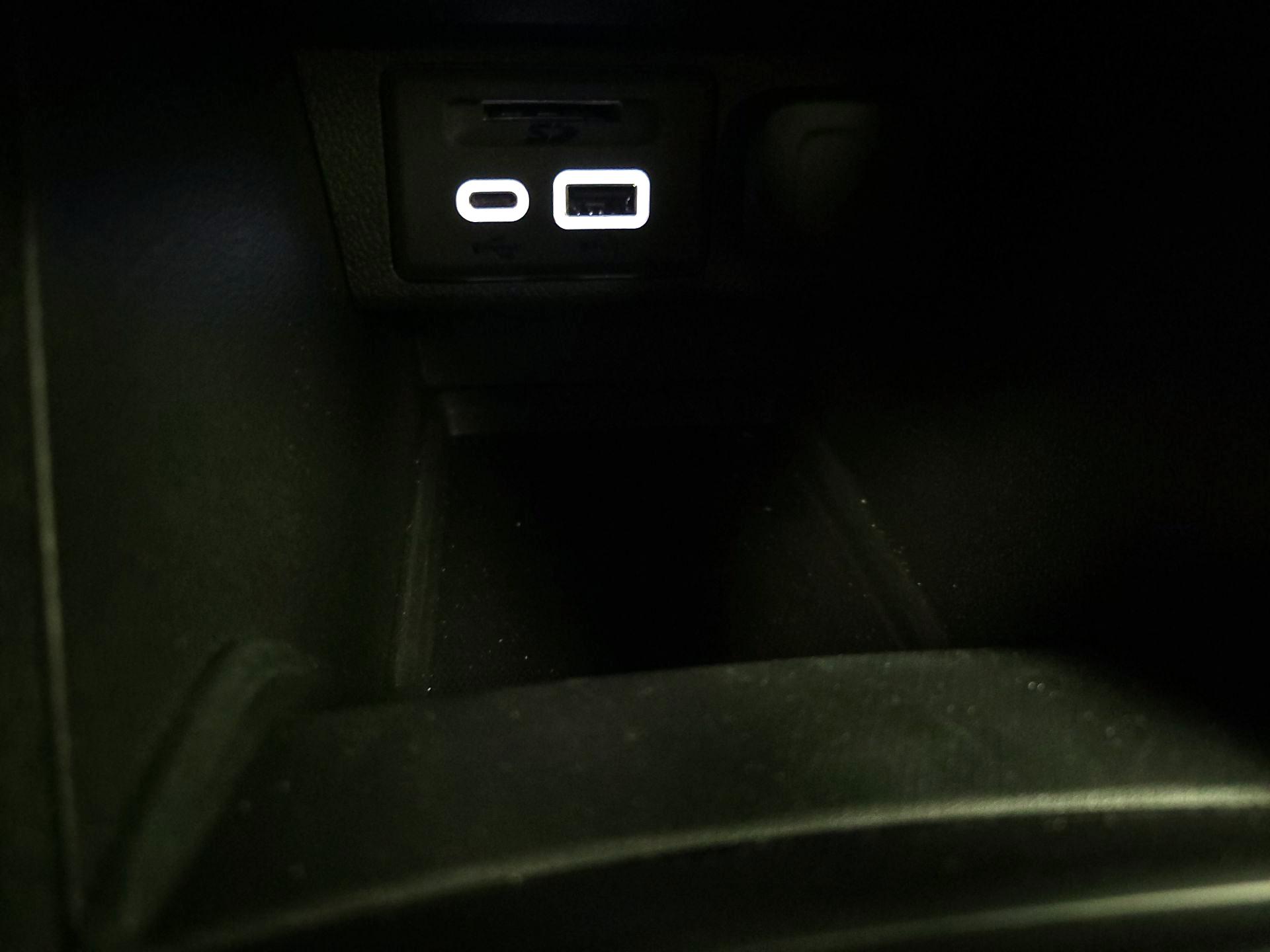 Thumbnail: 2023 Chevrolet Bolt EV - 18