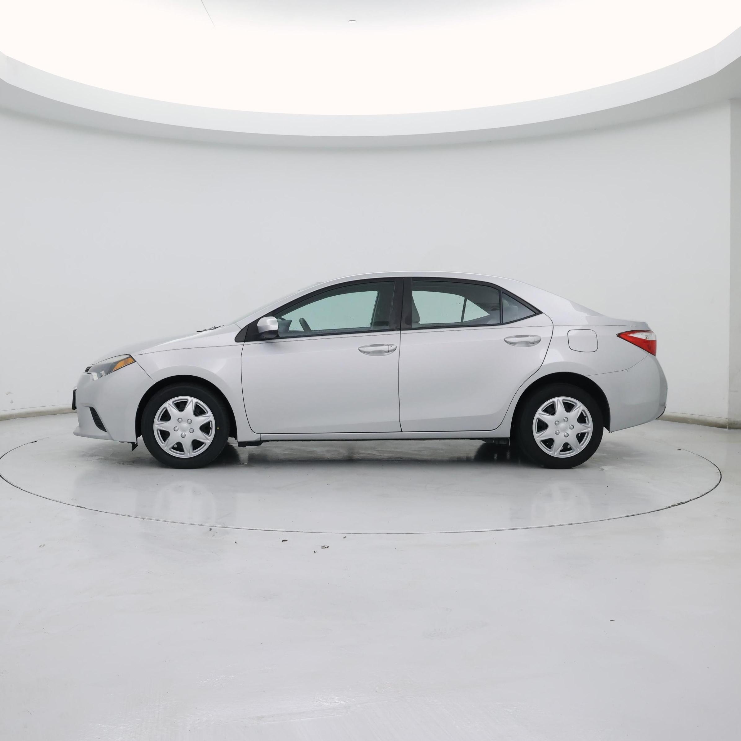 Thumbnail: 2014 Toyota Corolla - 3