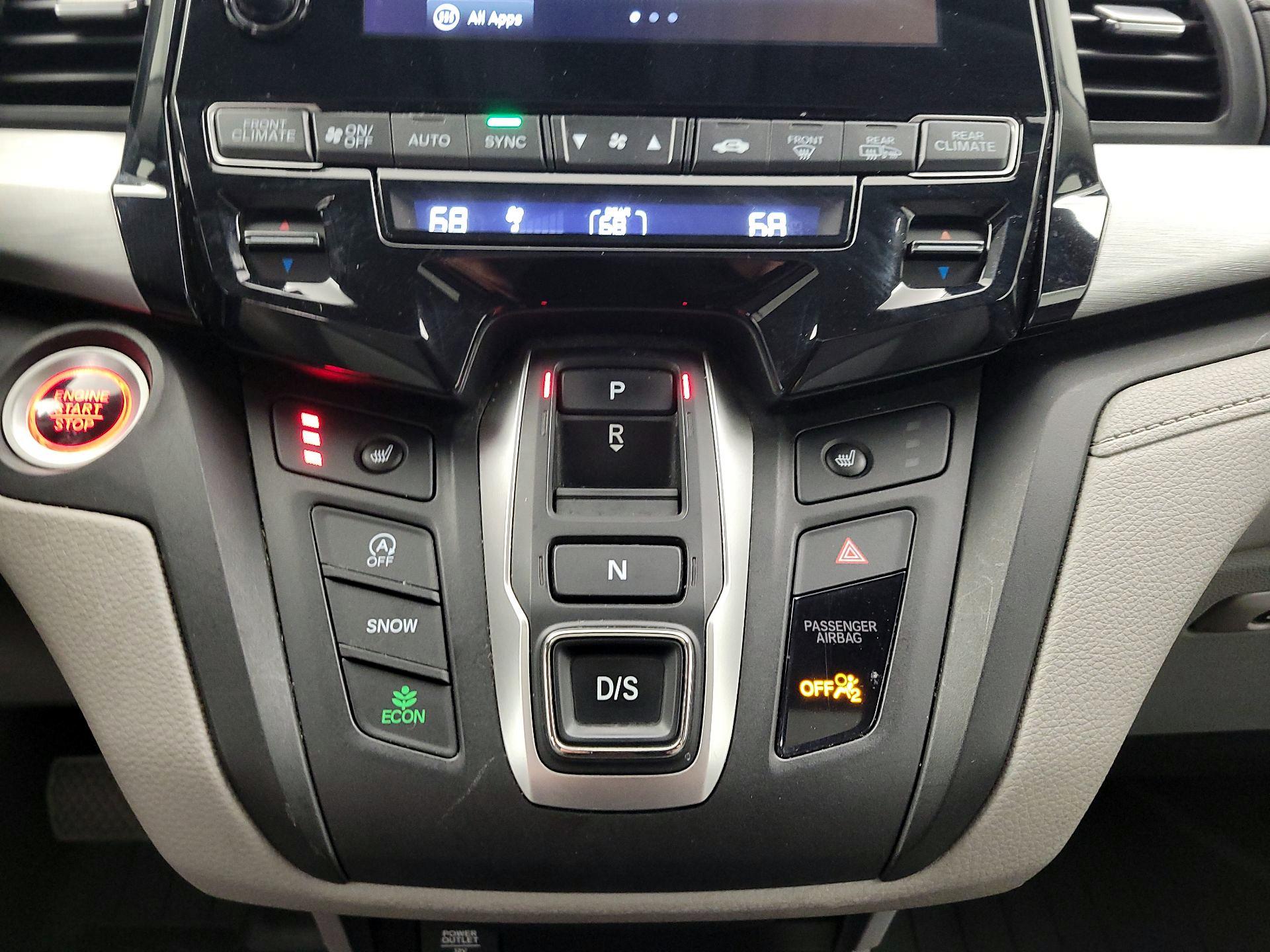 Thumbnail: 2020 Honda Odyssey - 17