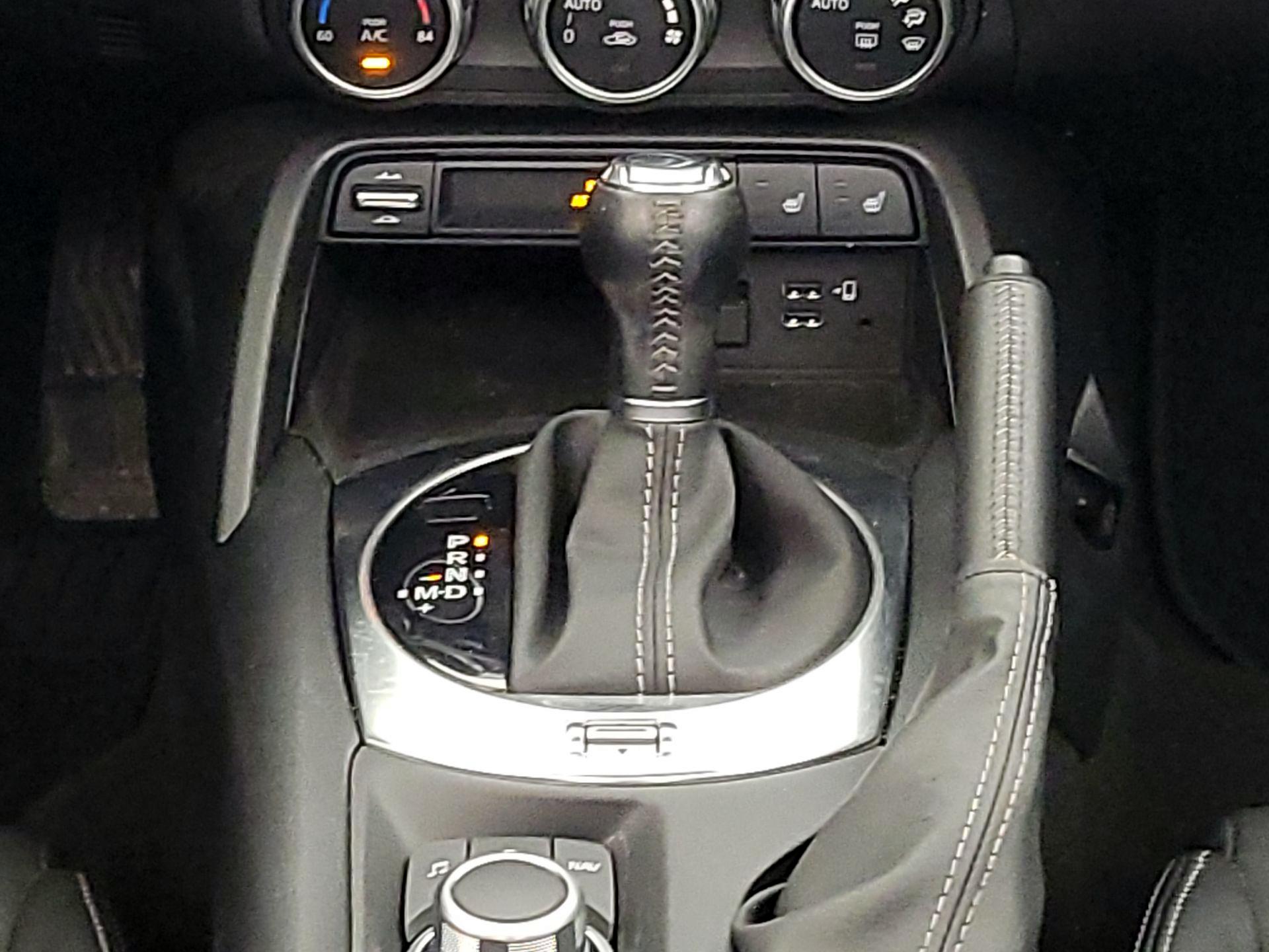 Thumbnail: 2021 Mazda MX-5 Miata - 18