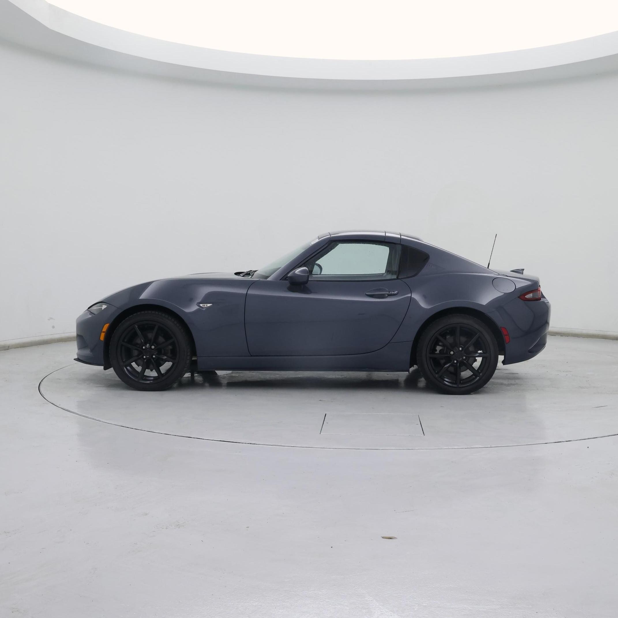 Thumbnail: 2021 Mazda MX-5 Miata - 3