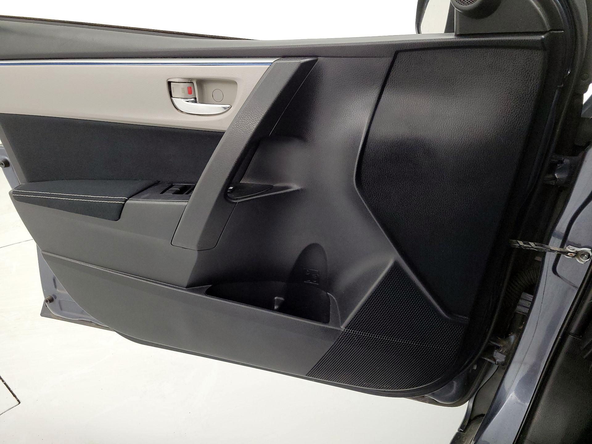 Thumbnail: 2014 Toyota Corolla - 12