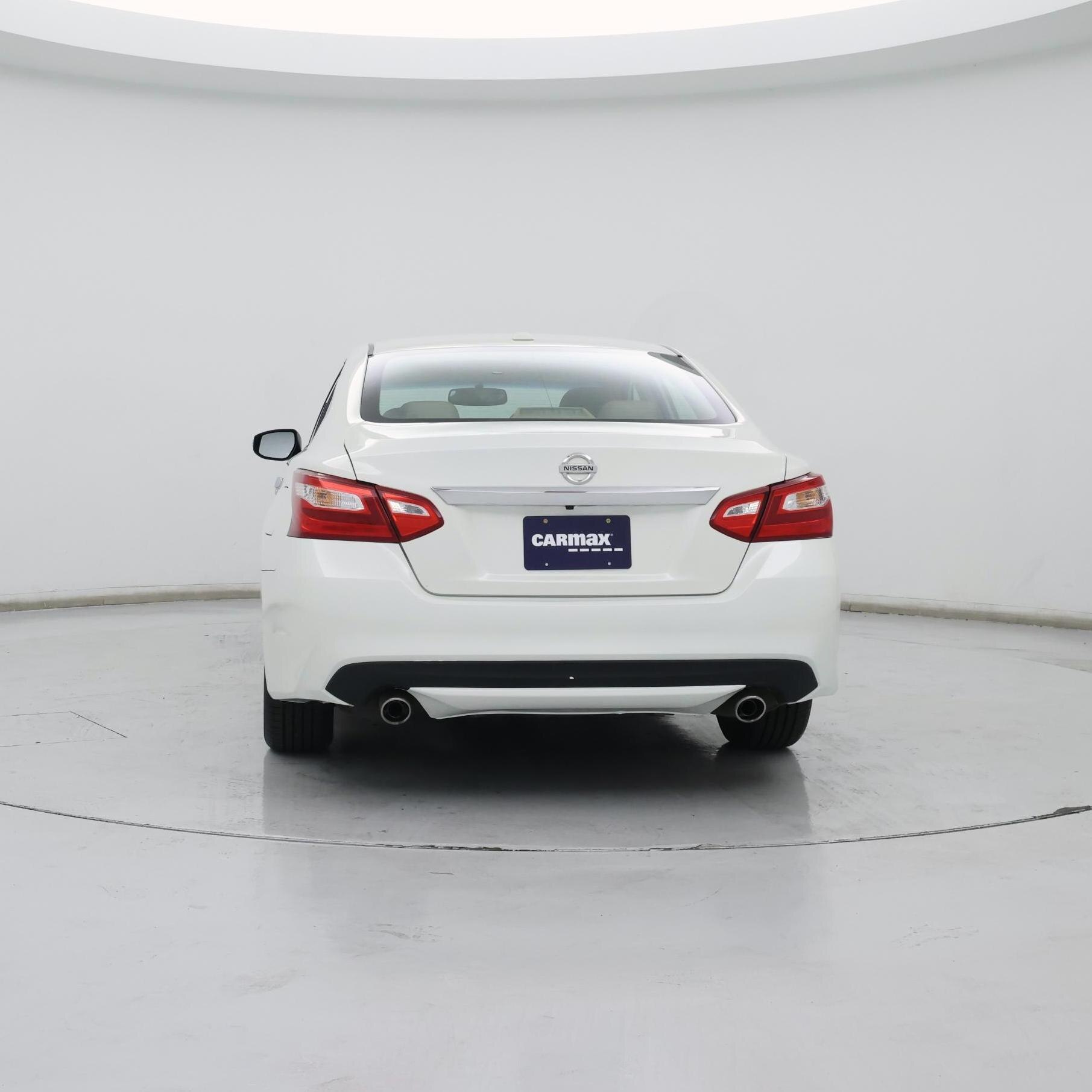 Thumbnail: 2017 Nissan Altima - 6