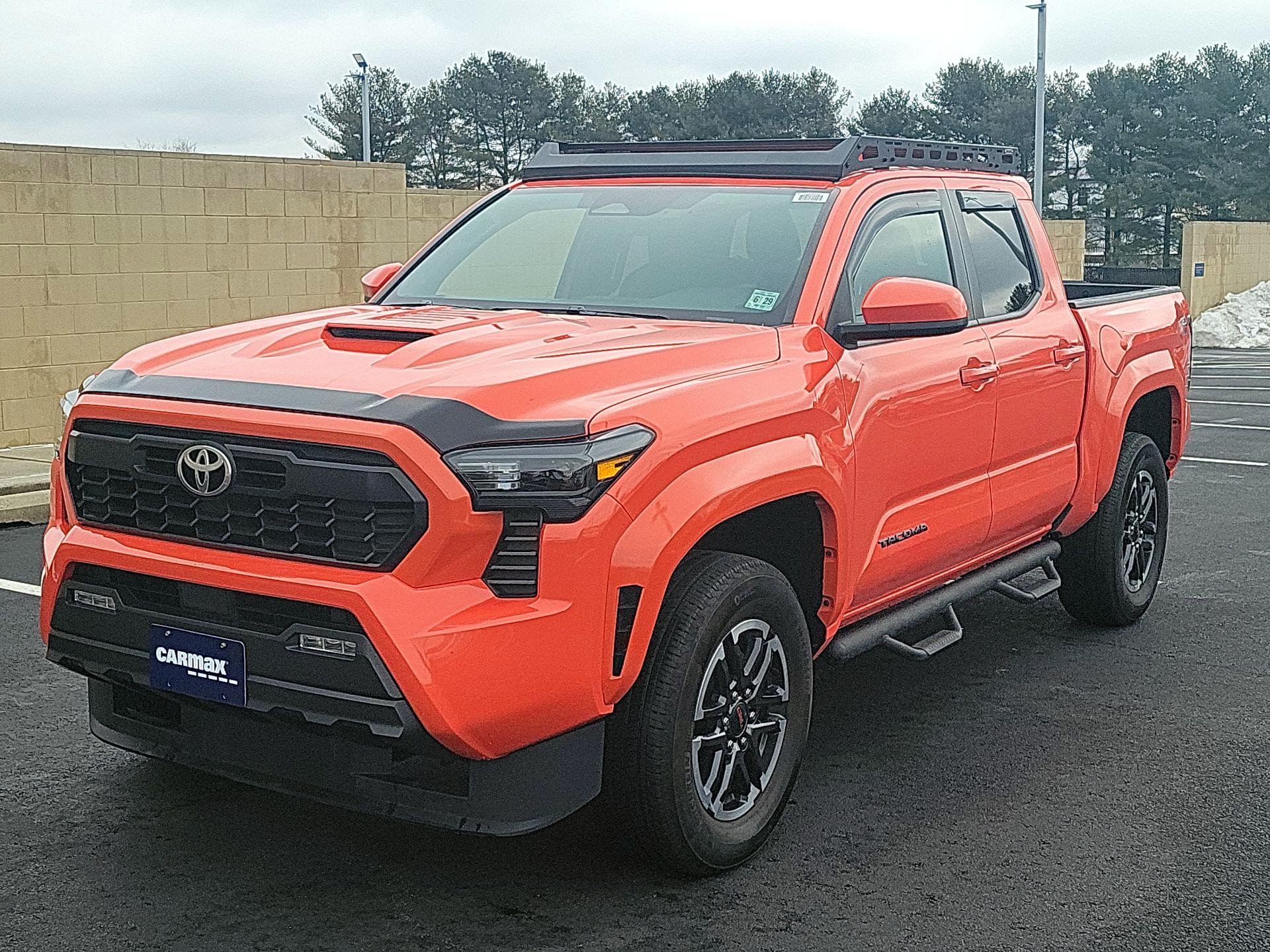 Thumbnail: 2024 Toyota Tacoma - 3