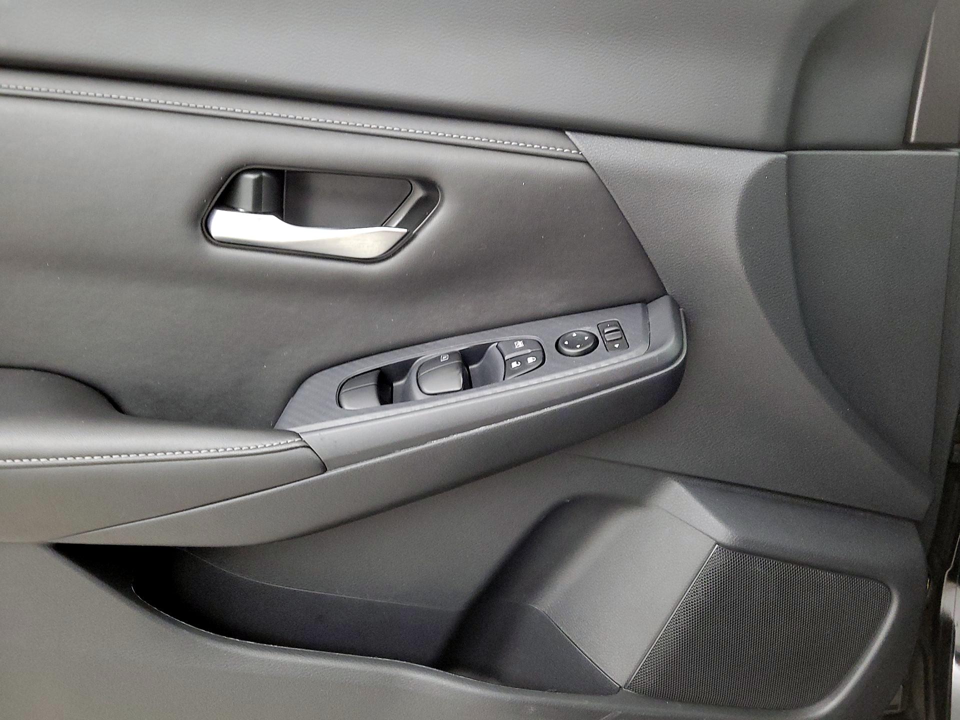 Thumbnail: 2024 Nissan Sentra - 12