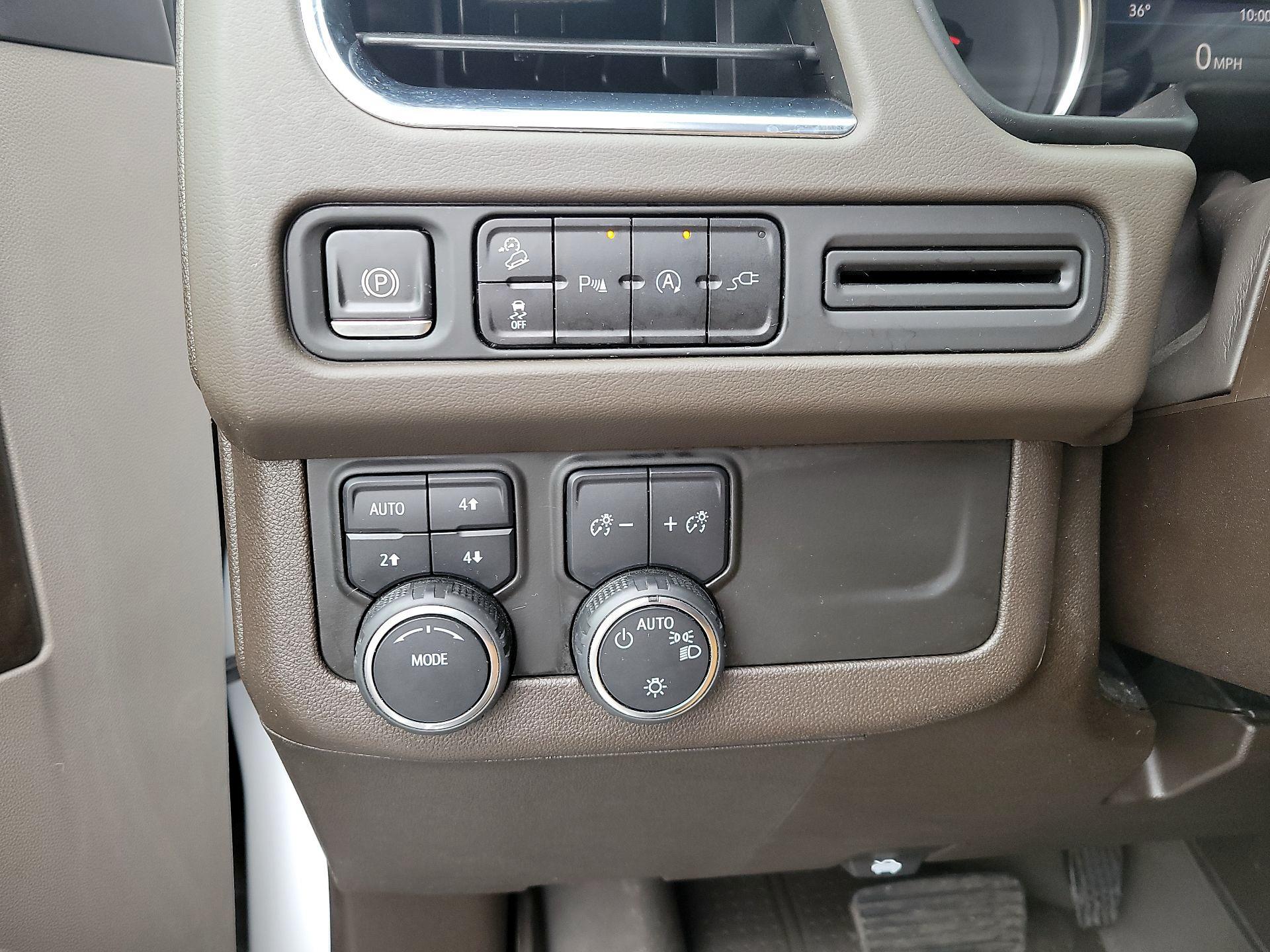 Thumbnail: 2021 Chevrolet Suburban - 11