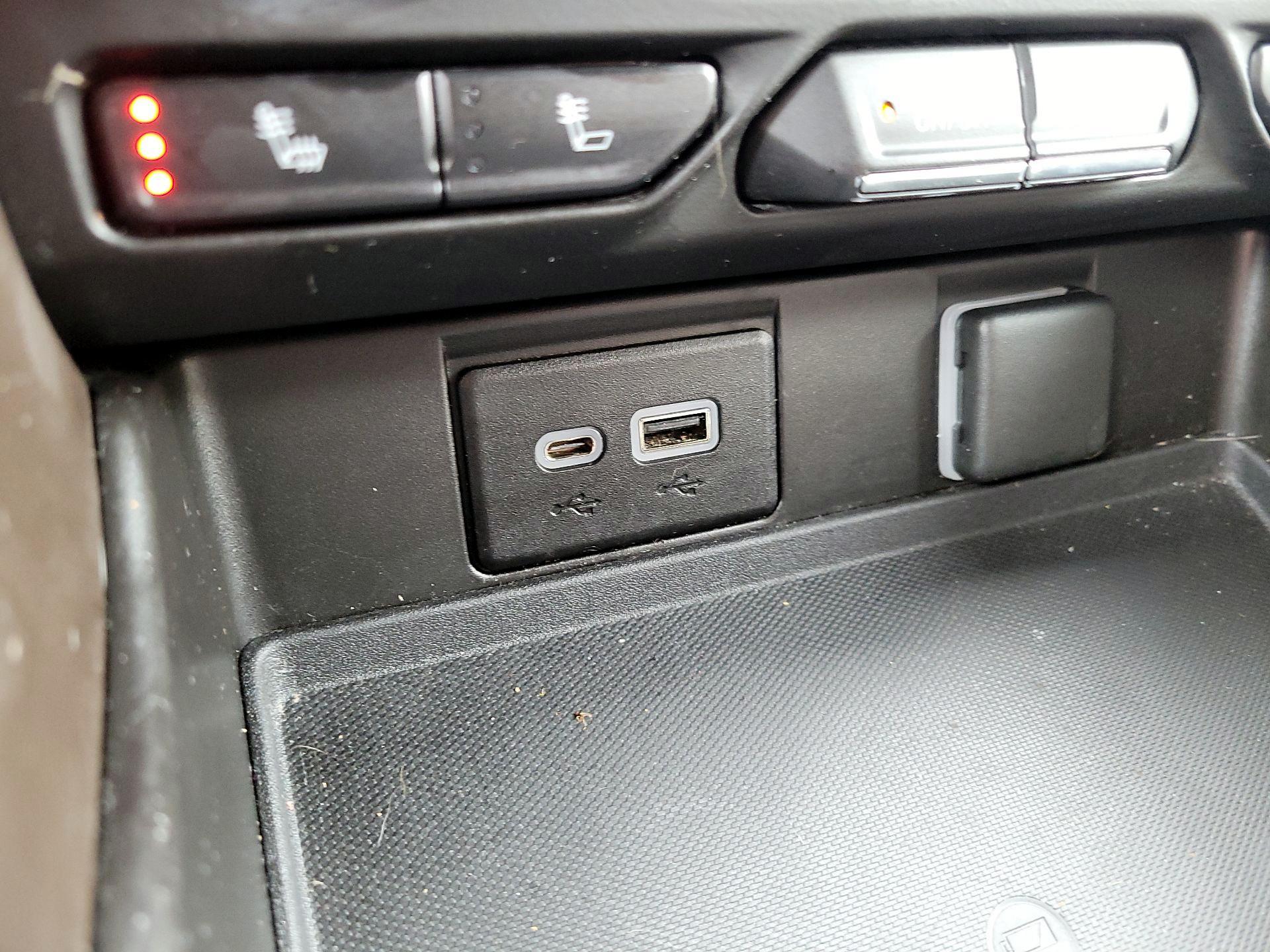 Thumbnail: 2021 Chevrolet Suburban - 16