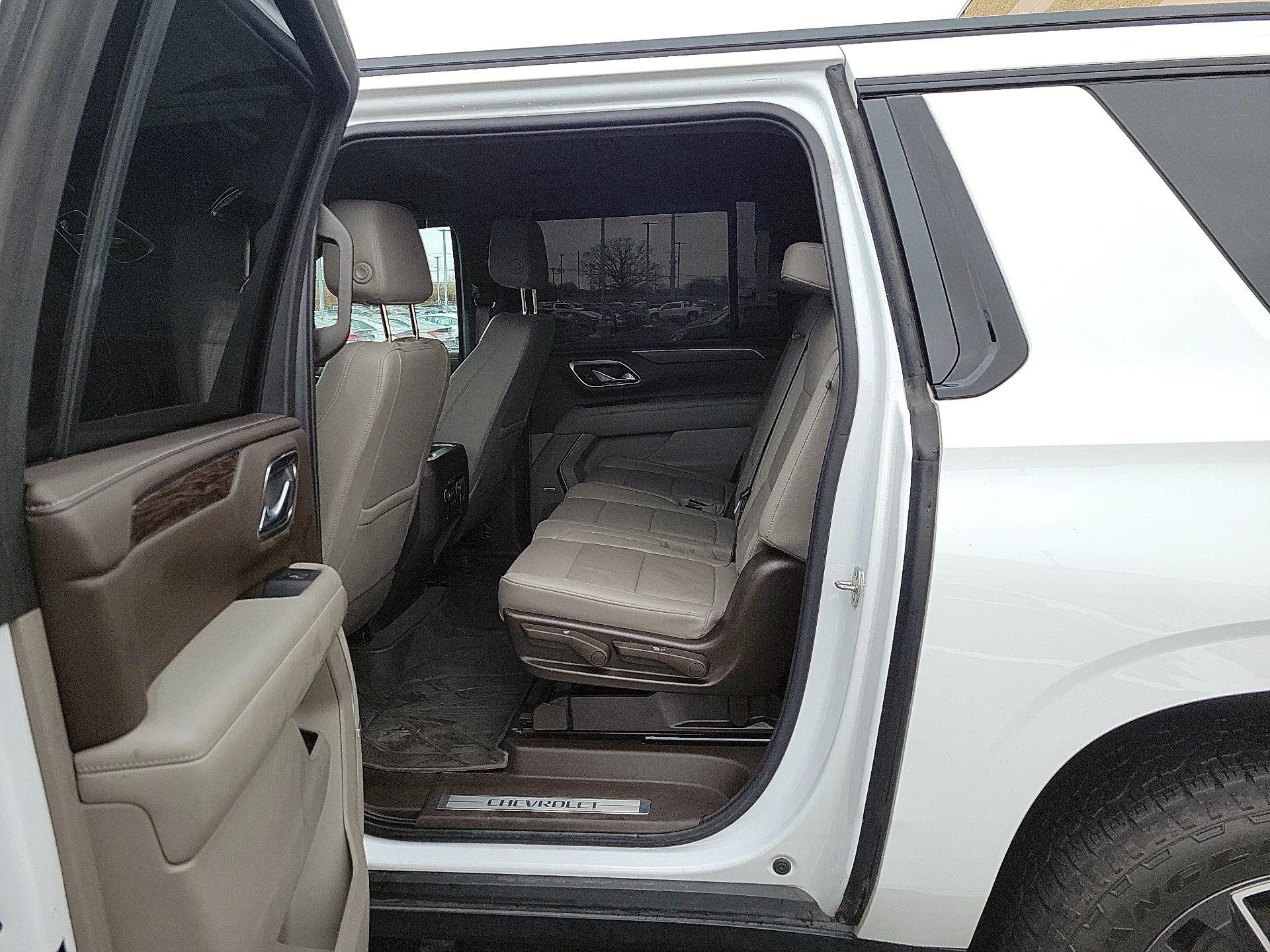 Thumbnail: 2021 Chevrolet Suburban - 17