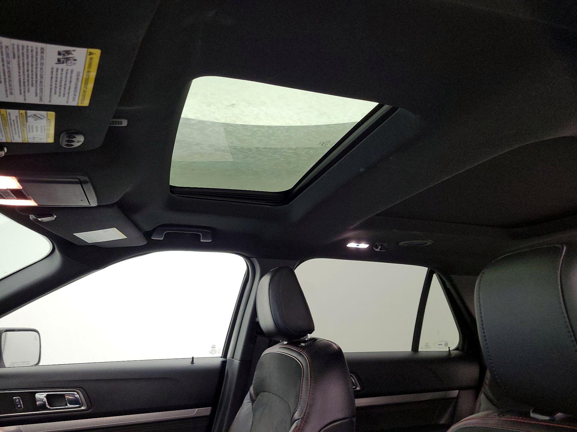 Thumbnail: 2018 Ford Explorer - 20