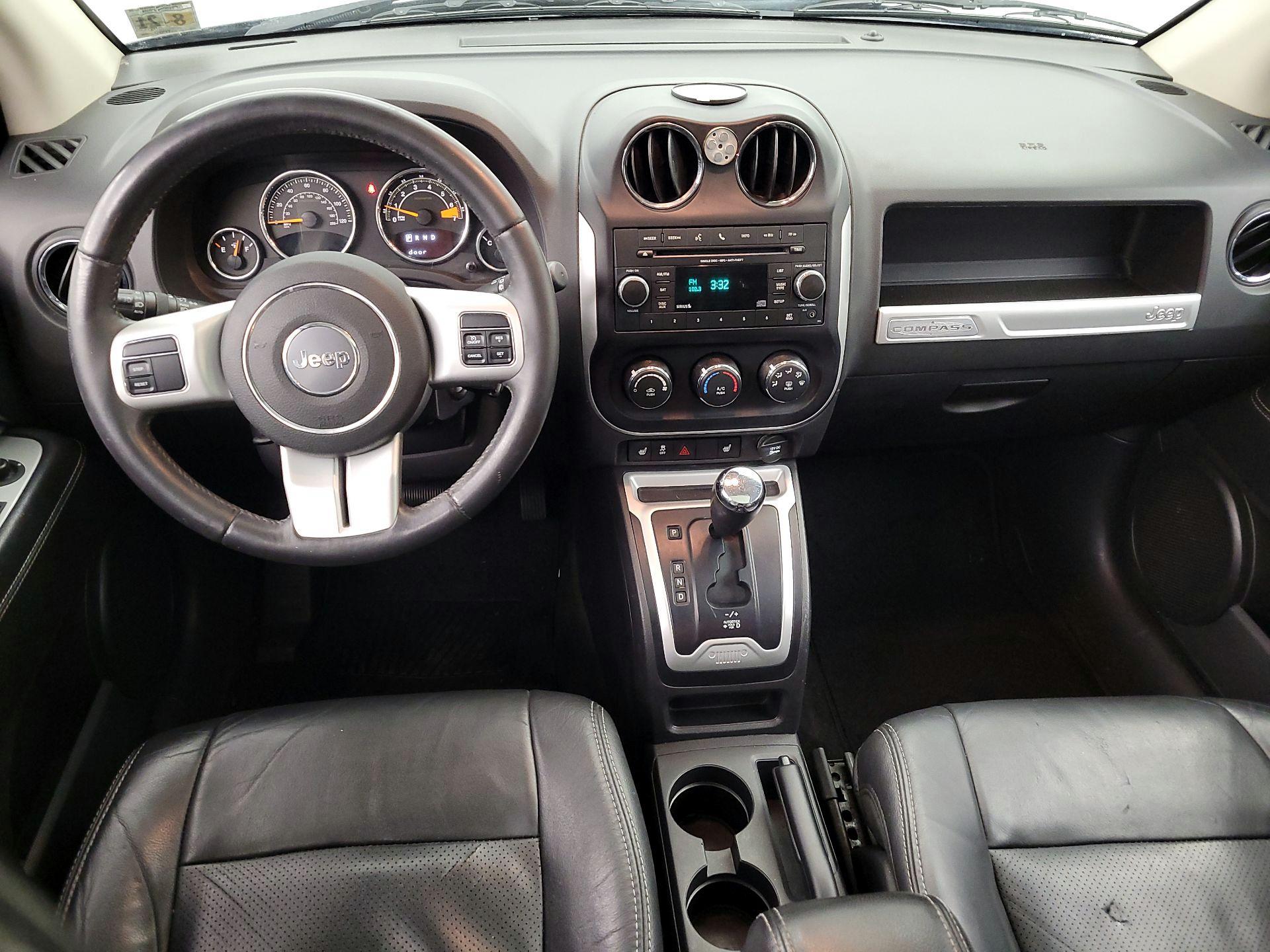 Thumbnail: 2016 Jeep Compass - 9