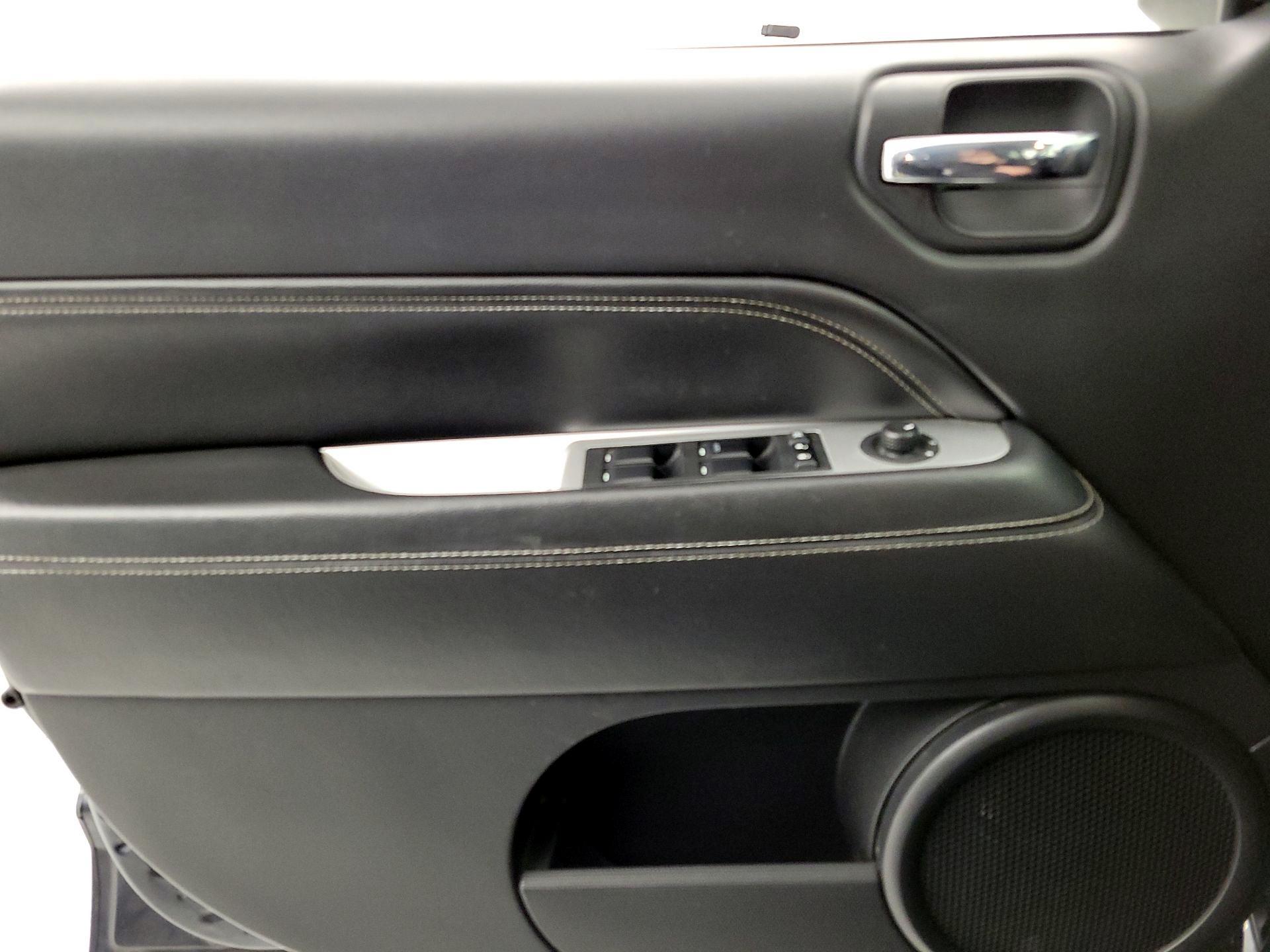 Thumbnail: 2016 Jeep Compass - 12