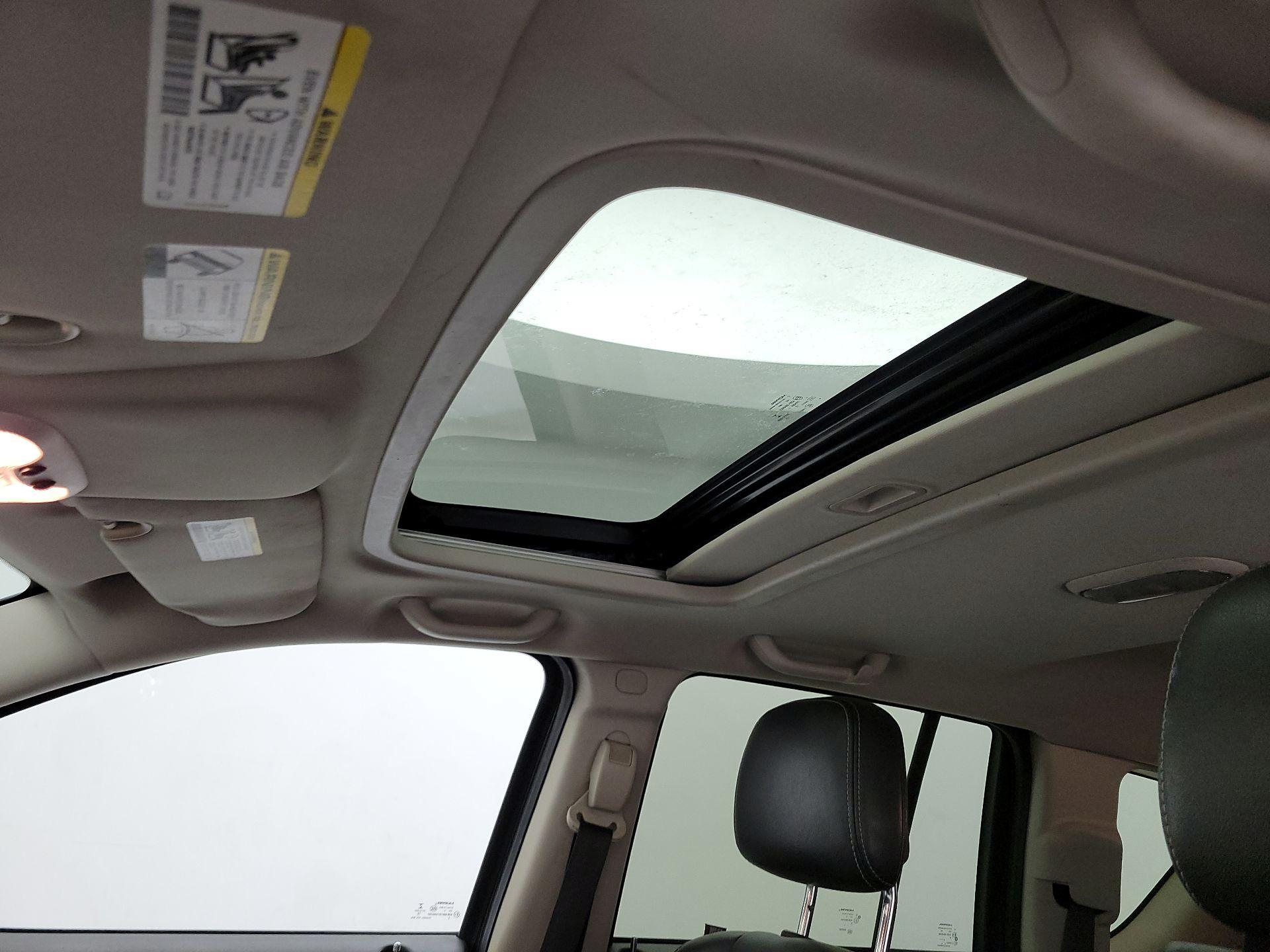 Thumbnail: 2016 Jeep Compass - 16