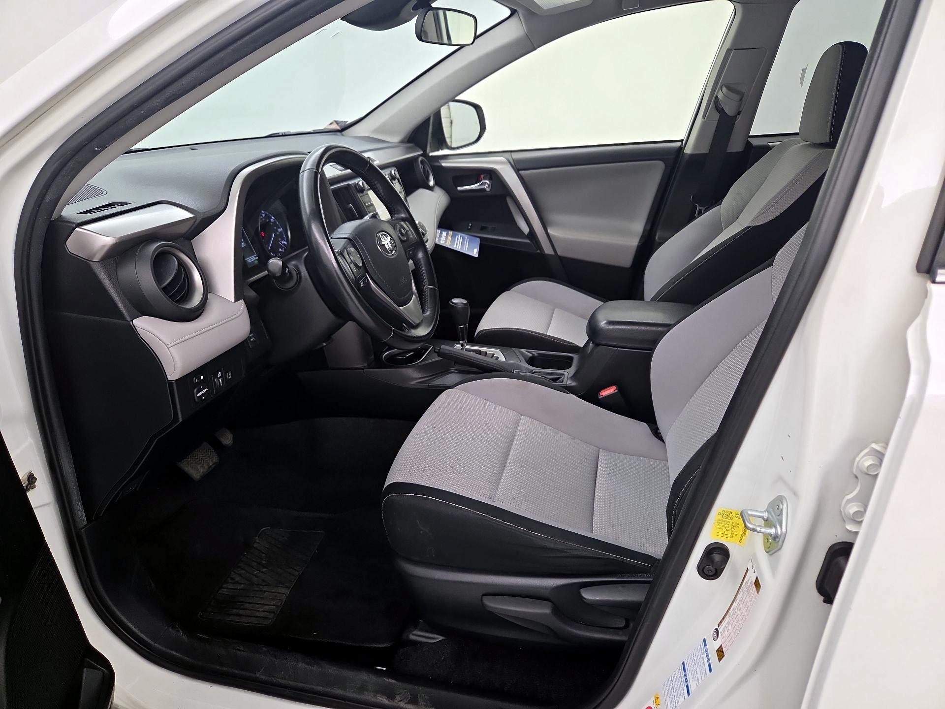 Thumbnail: 2017 Toyota RAV4 - 11